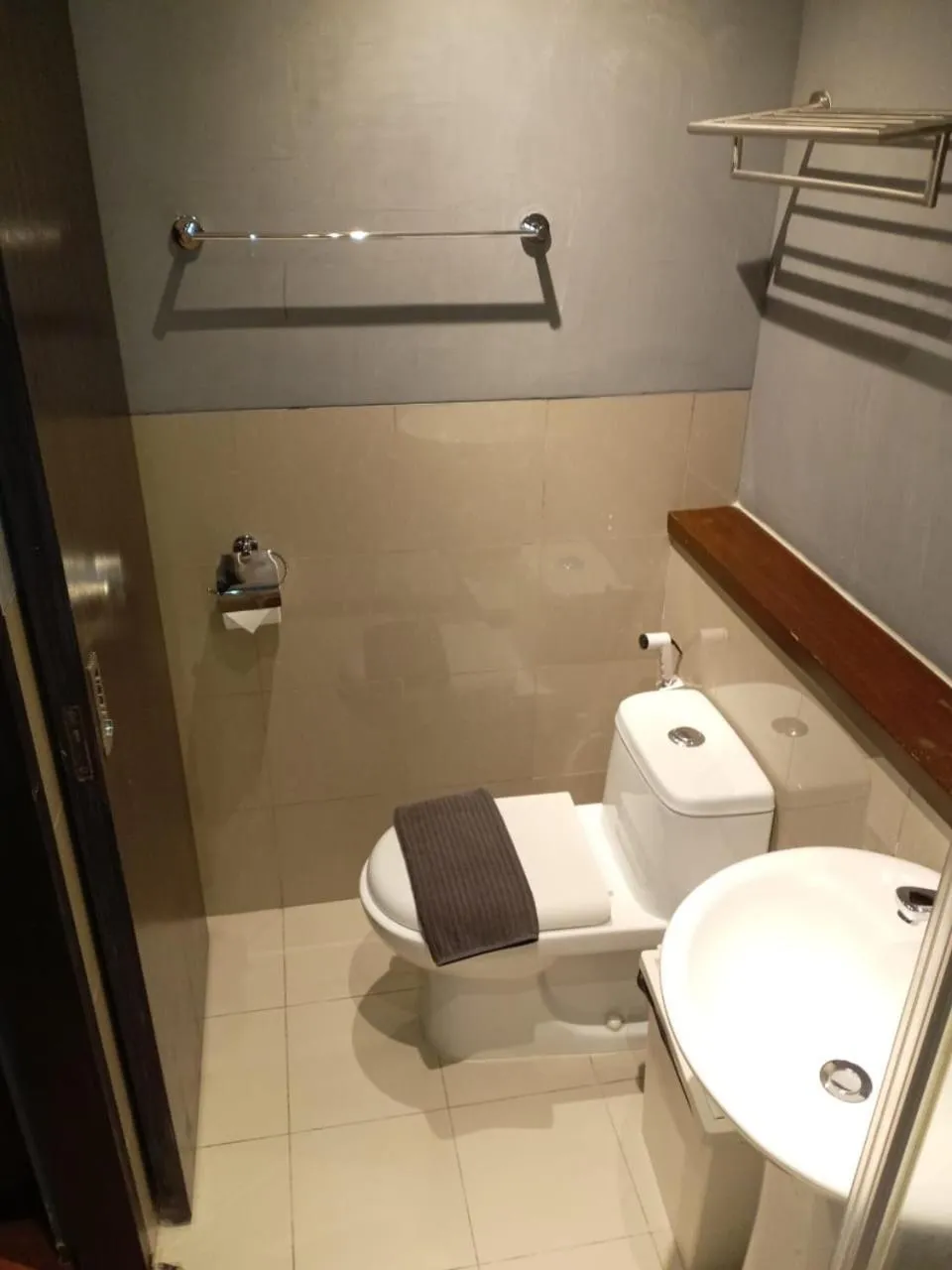 Studio Unit at The Beacon Makati