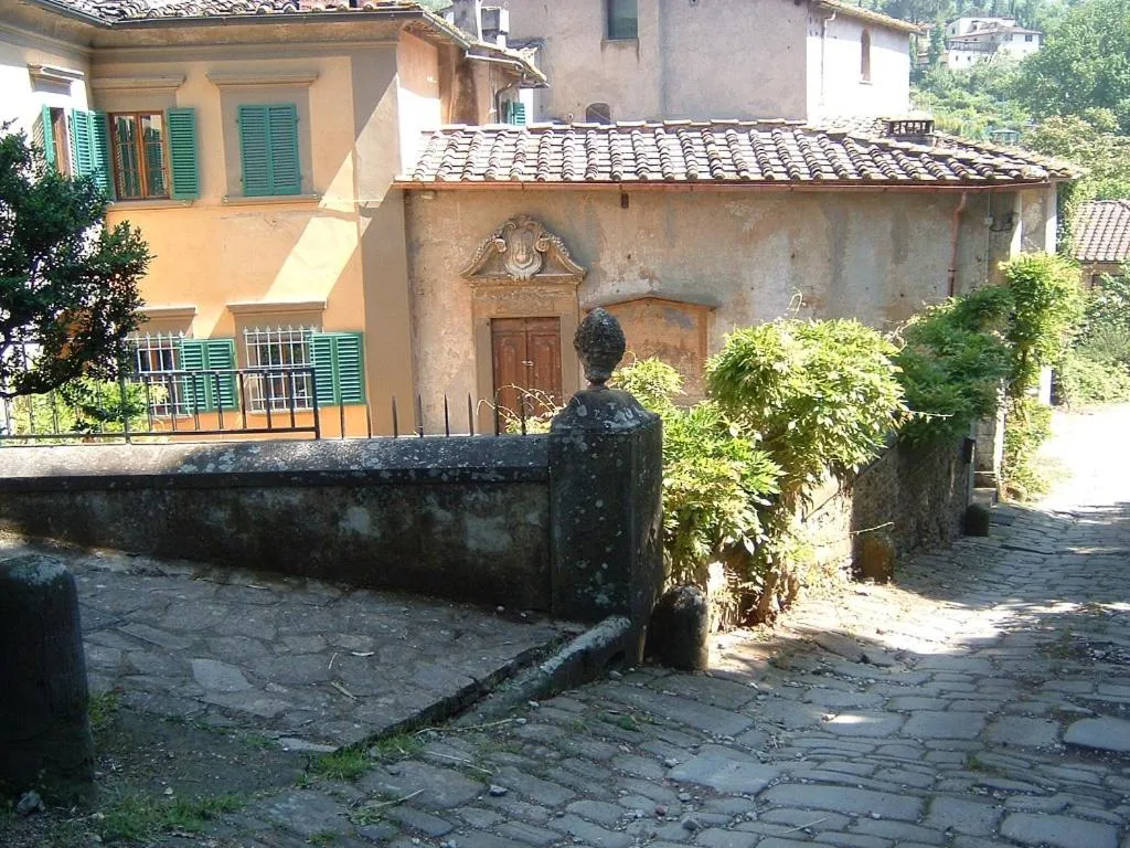 Property building in Borgo Ponte dell'Asse