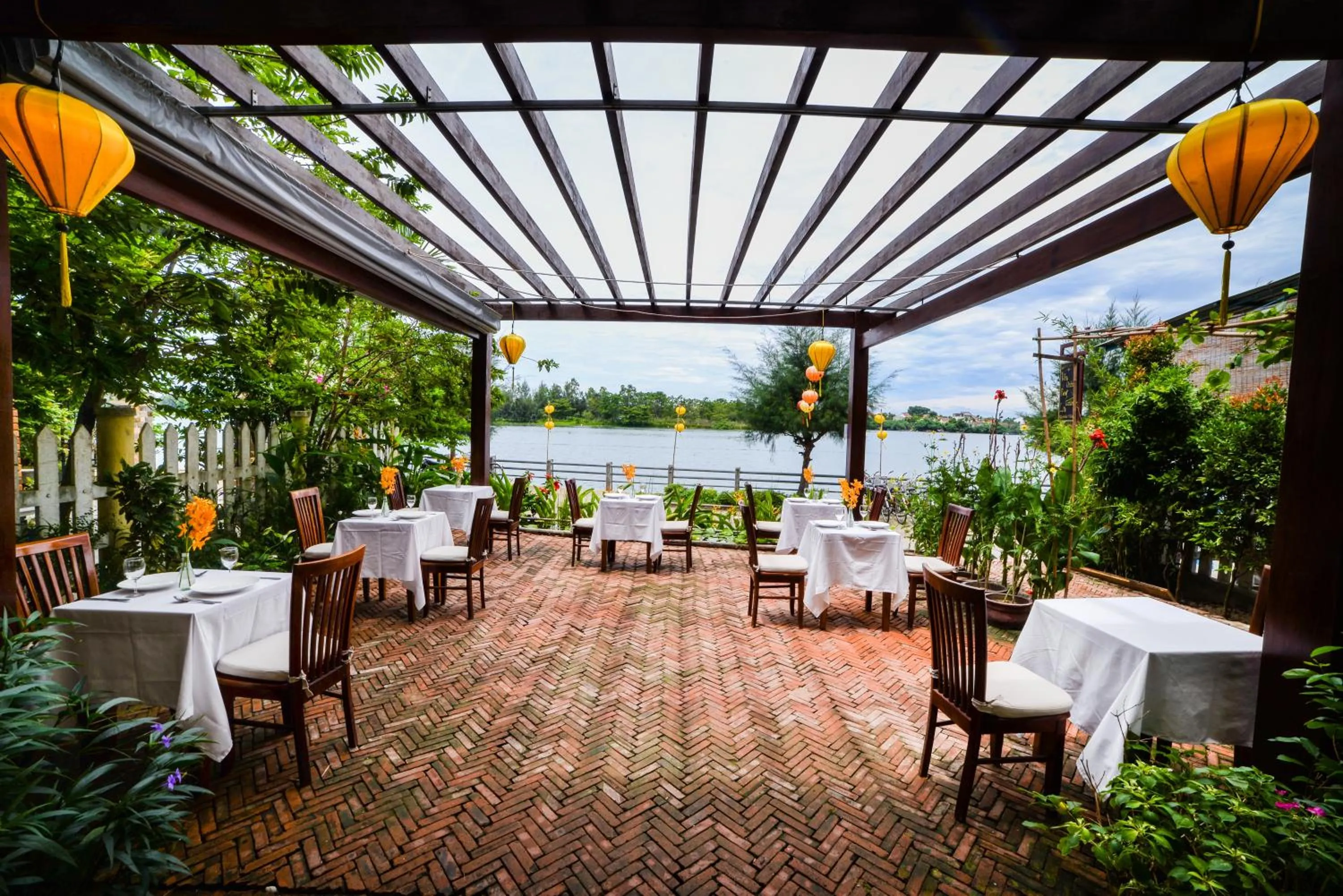 Restaurant/places to eat in Villa Orchid Garden Riverside Hoi An