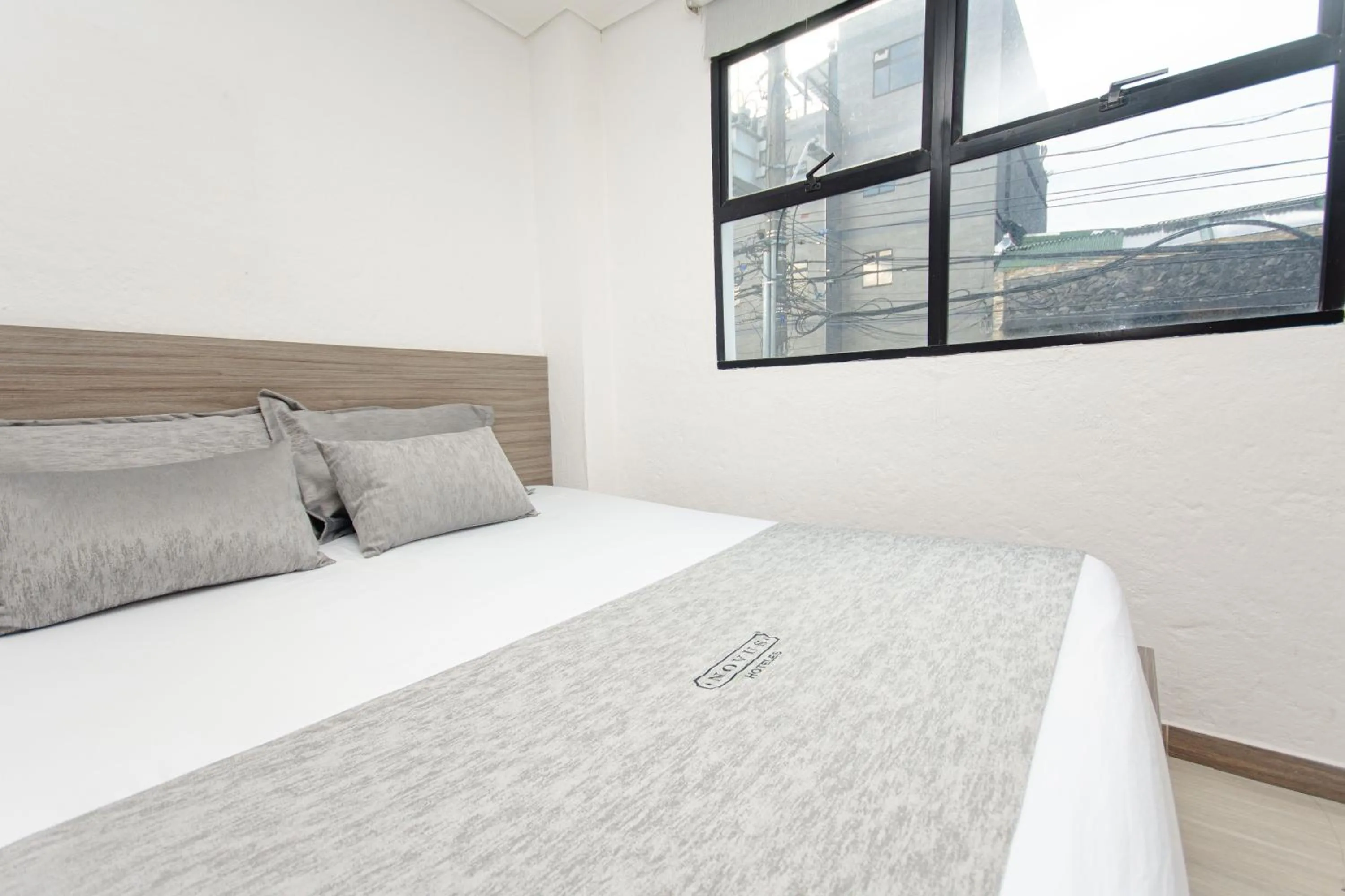 View (from property/room), Bed in Novus Laureles