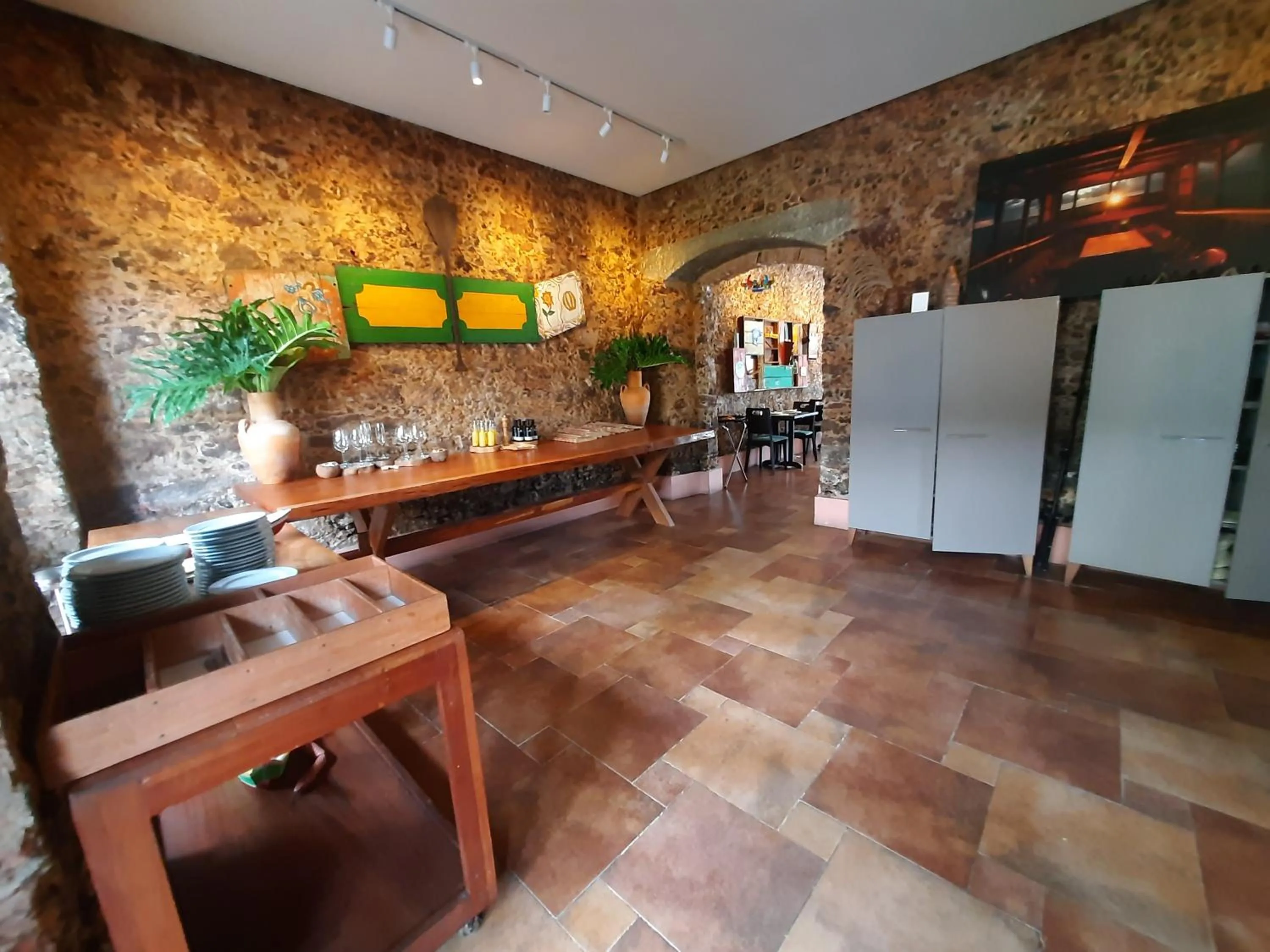 Restaurant/places to eat in Atrium Hotel Quinta De Pedras