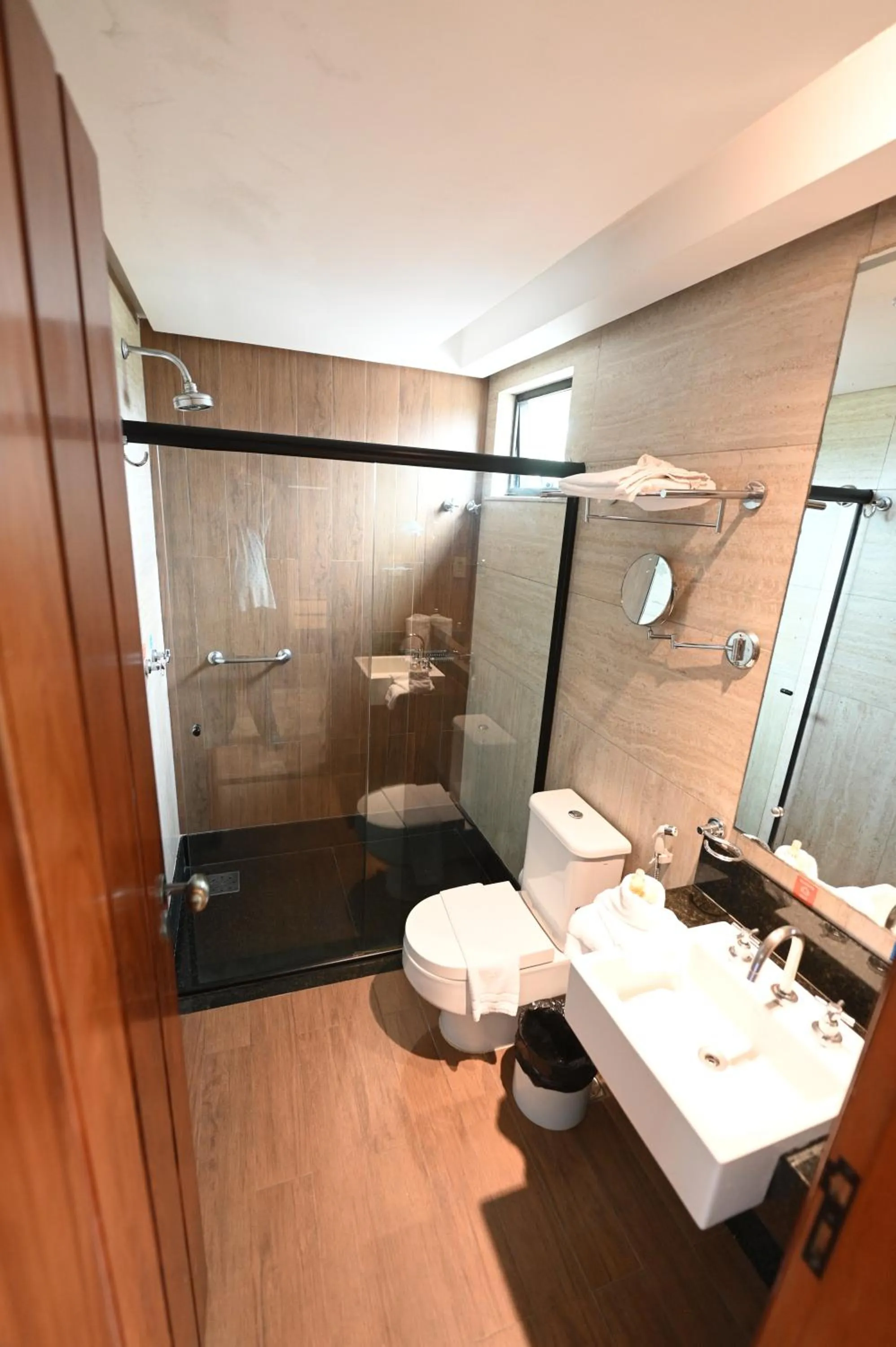 Shower in Atrium Hotel Quinta De Pedras