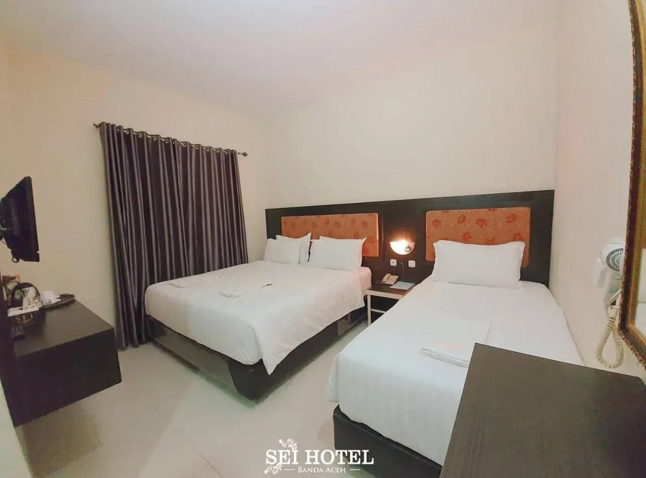 Bedroom, Bed in Sei Hotel Aceh