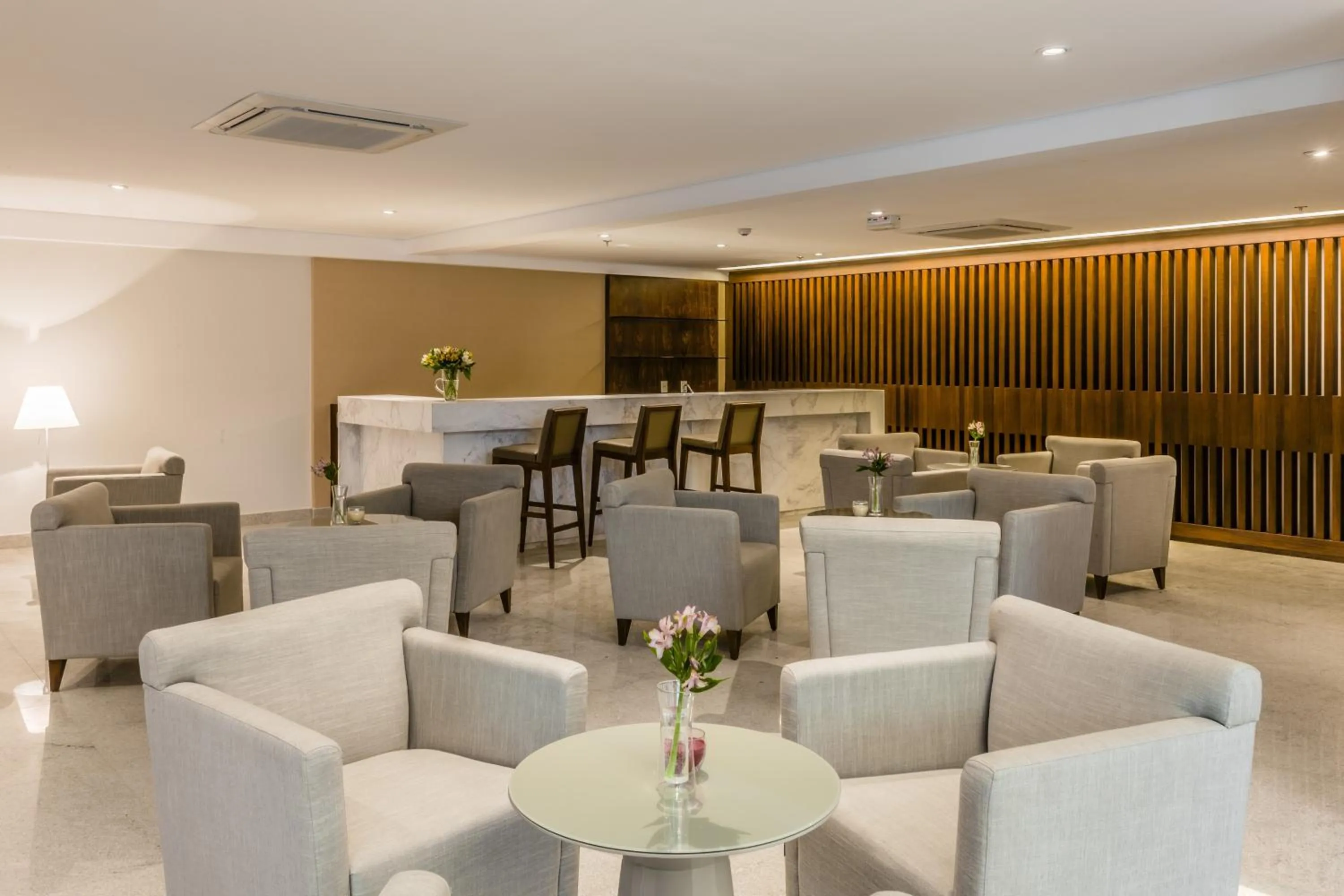 Lounge or bar in Blue Tree Premium Alphaville