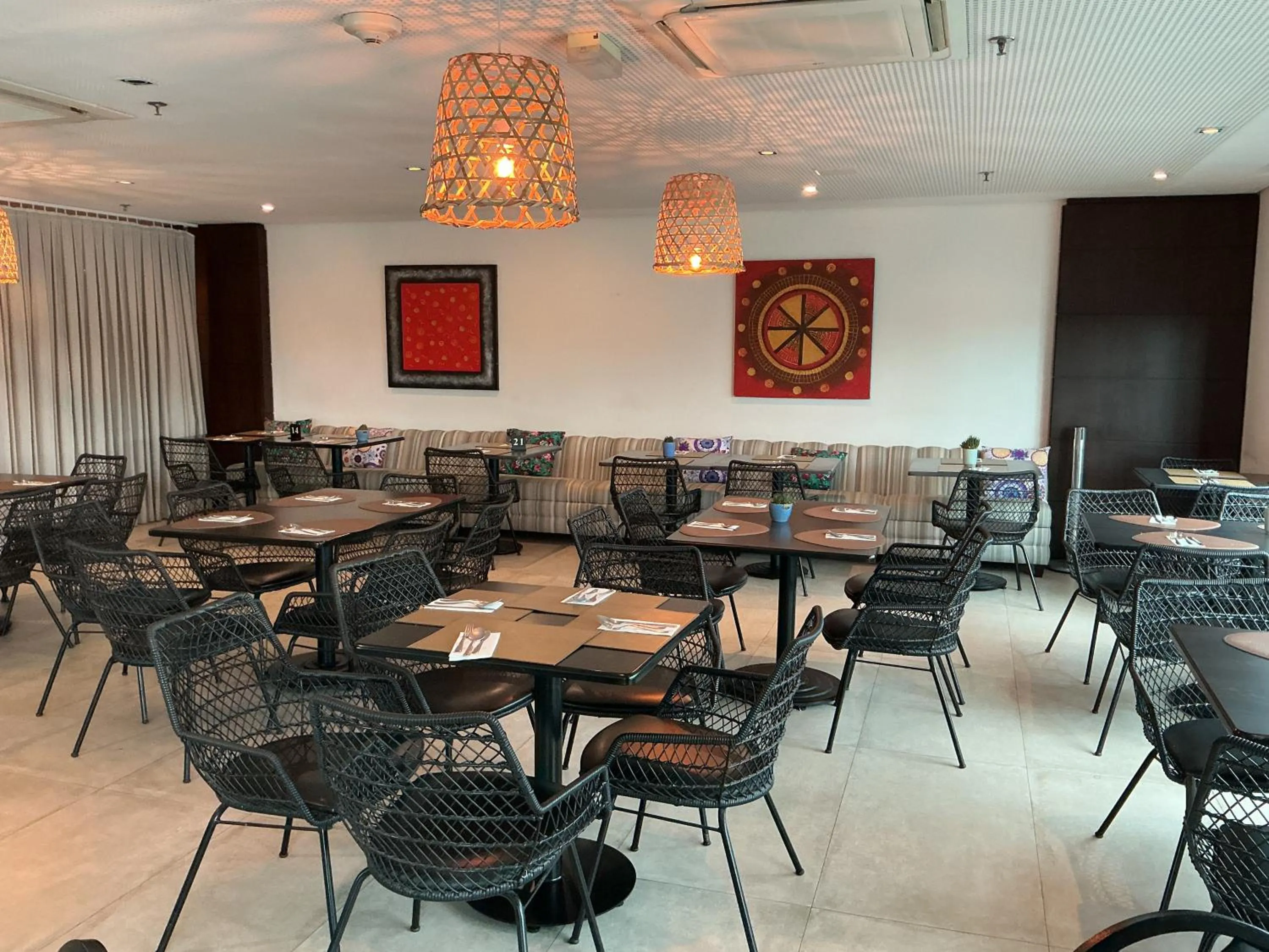 Restaurant/places to eat in Blue Tree Premium Alphaville