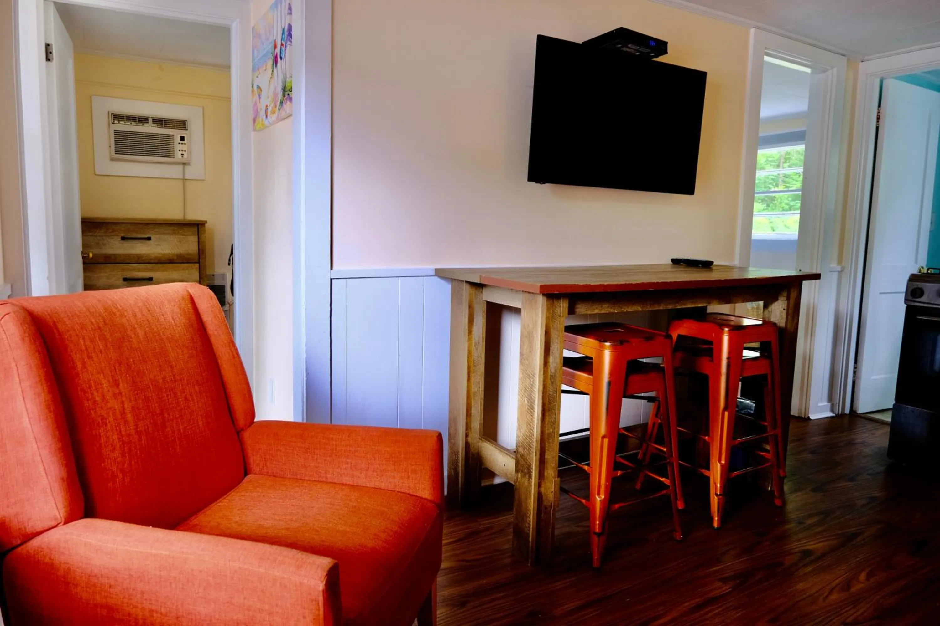 Kitchen or kitchenette in The Landings Inn and Cottages at Old Orchard Beach
