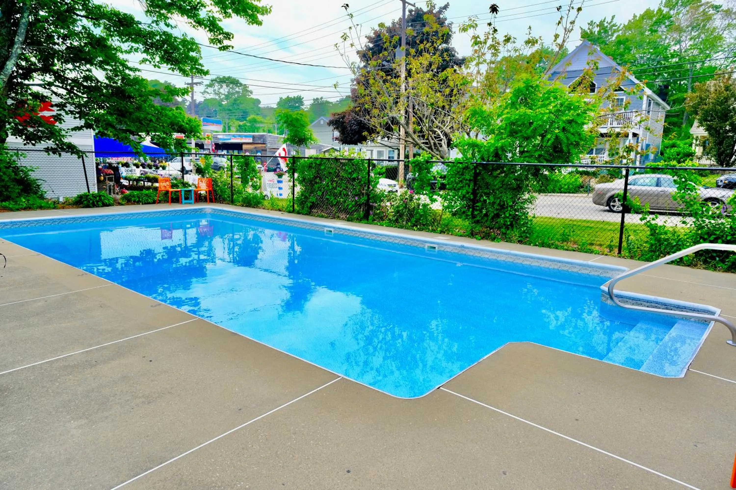 Swimming pool in The Landings Inn and Cottages at Old Orchard Beach