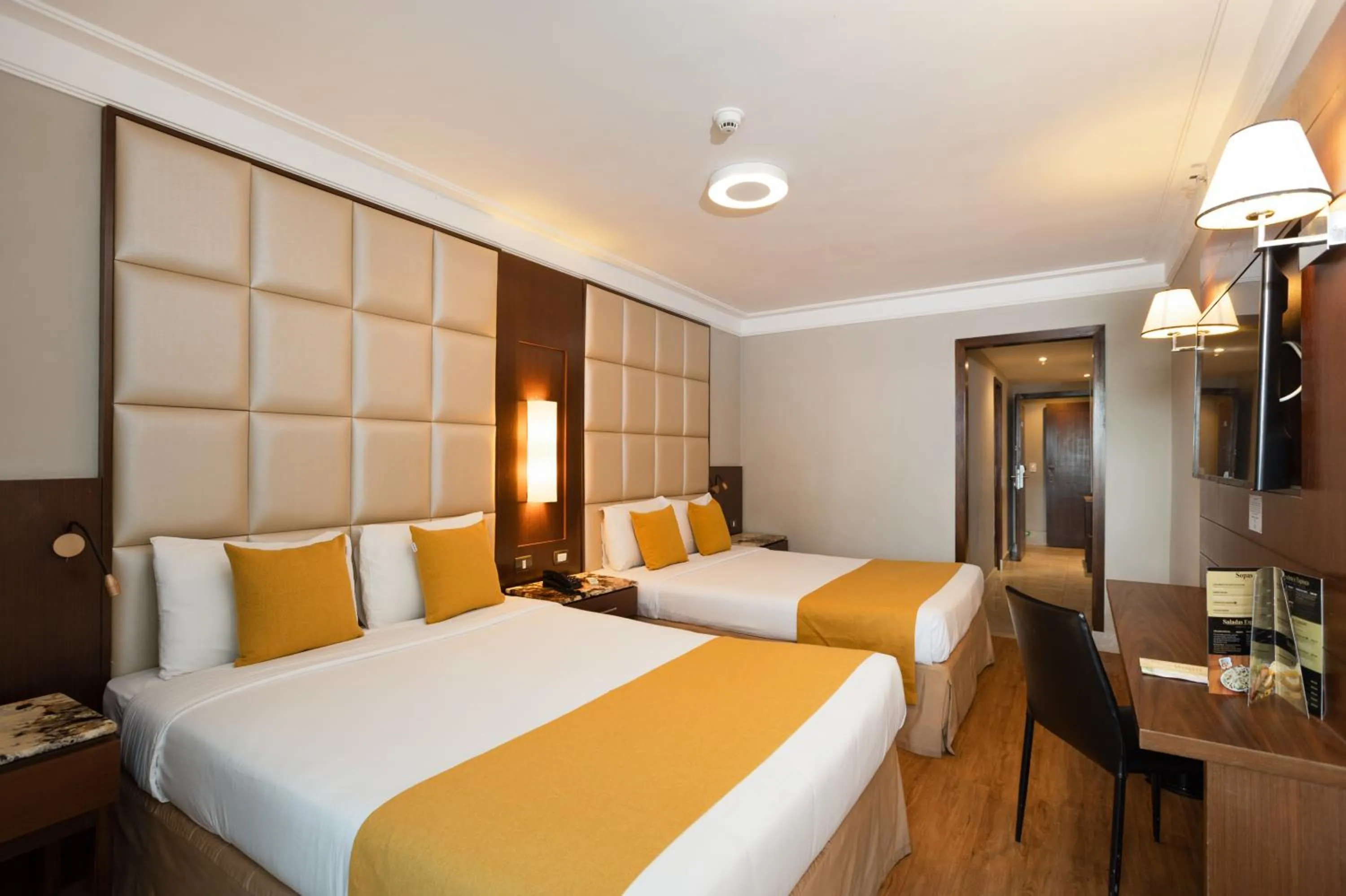 Bed in Royal Atlântica Macaé Hotel