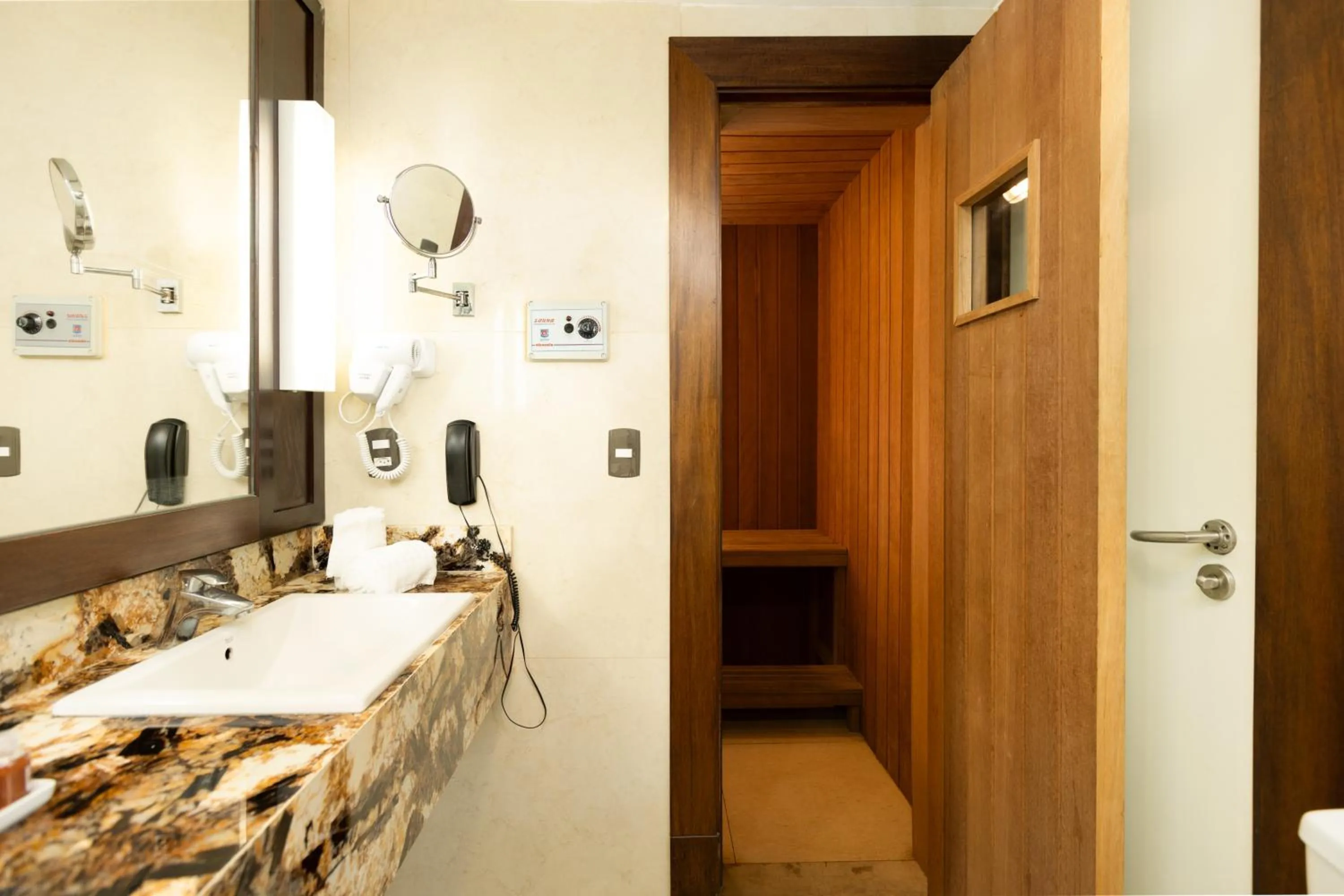 Royal Atlântica Macaé Hotel