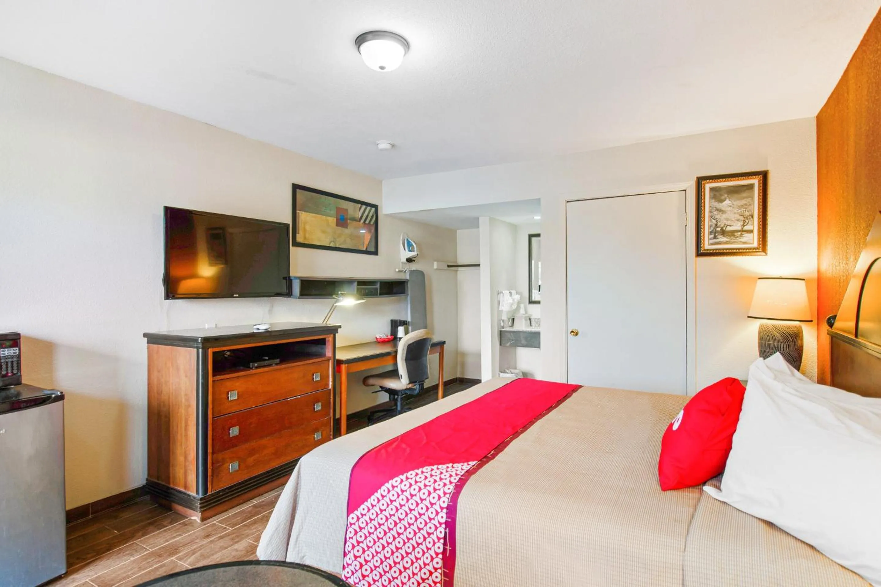 Bedroom in OYO Hotel Blytheville AR I-55