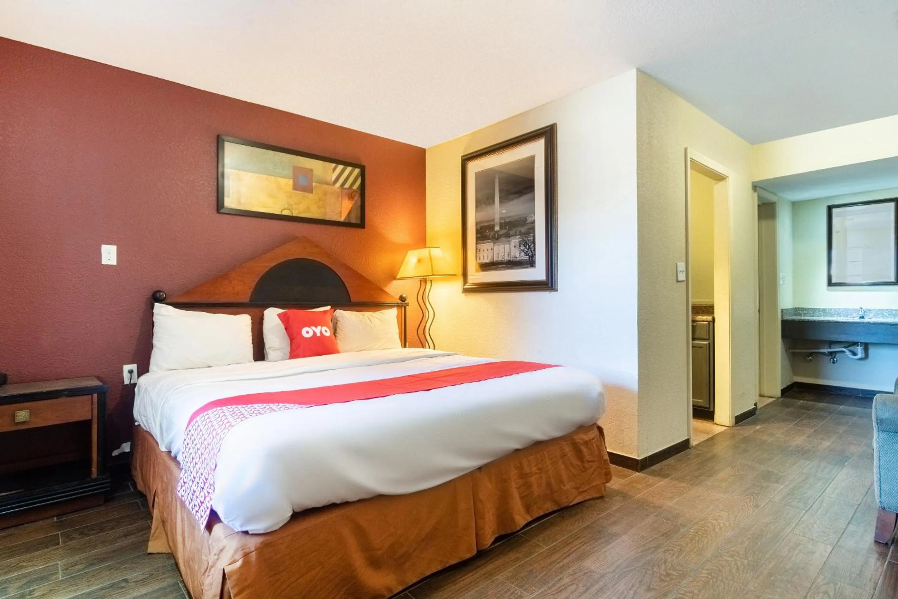 Bedroom in OYO Hotel Blytheville AR I-55