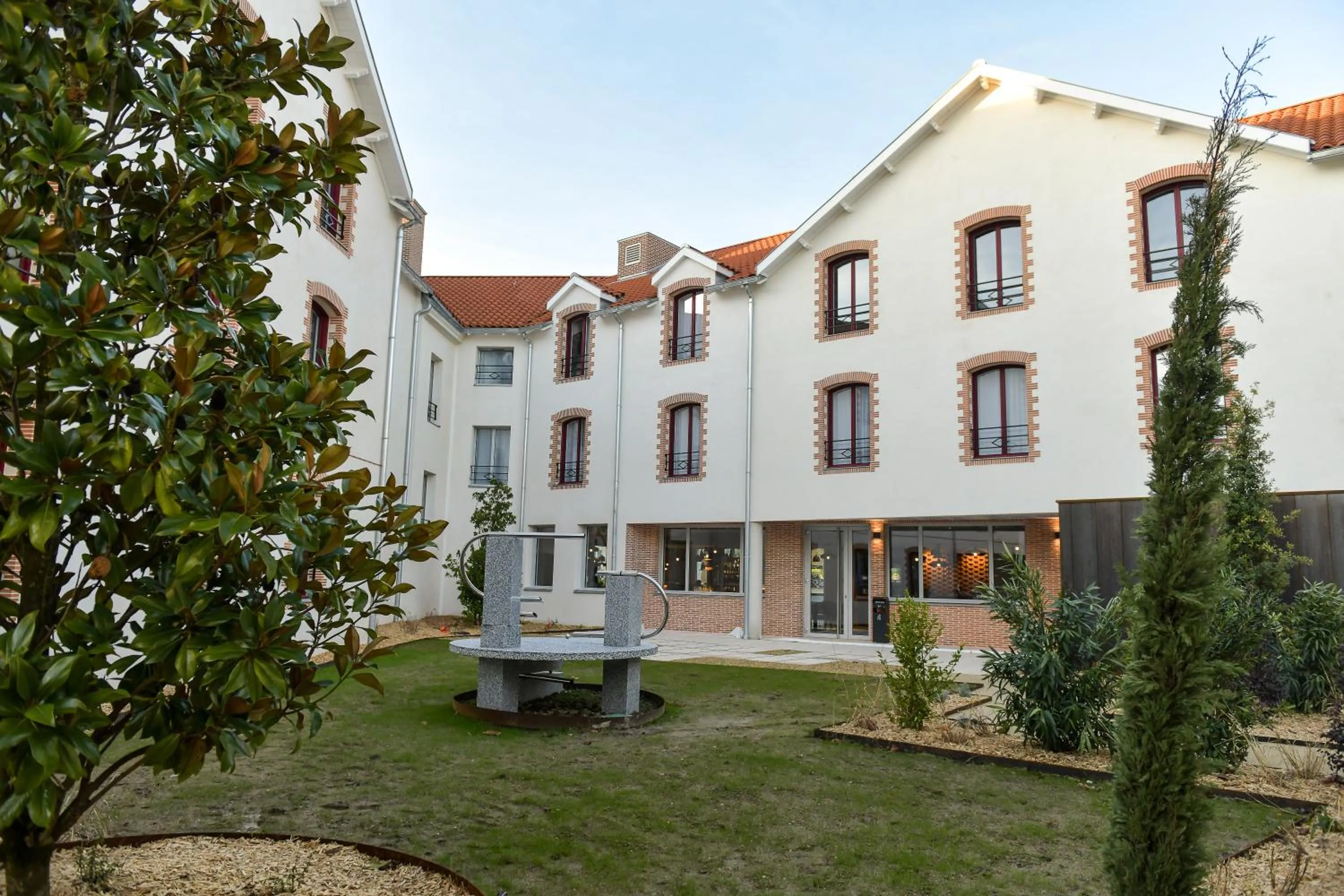 Patio in Hotel Rivella - The Originals Boutique