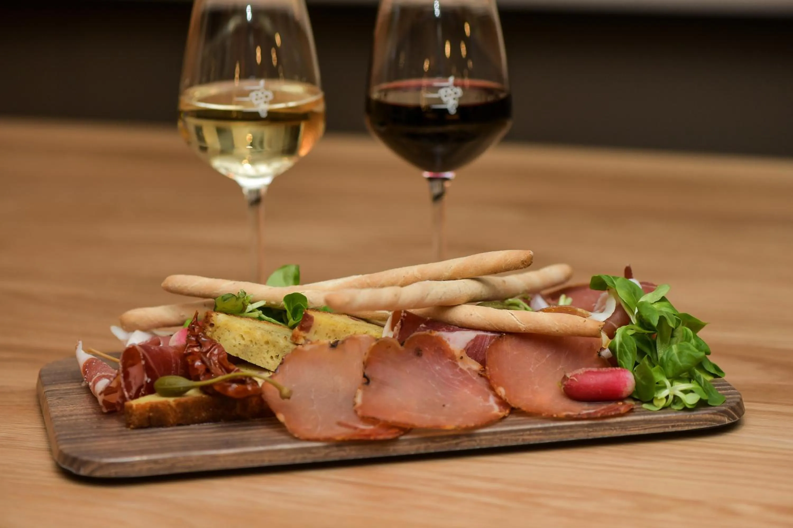 Food and drinks in Hotel Rivella - The Originals Boutique