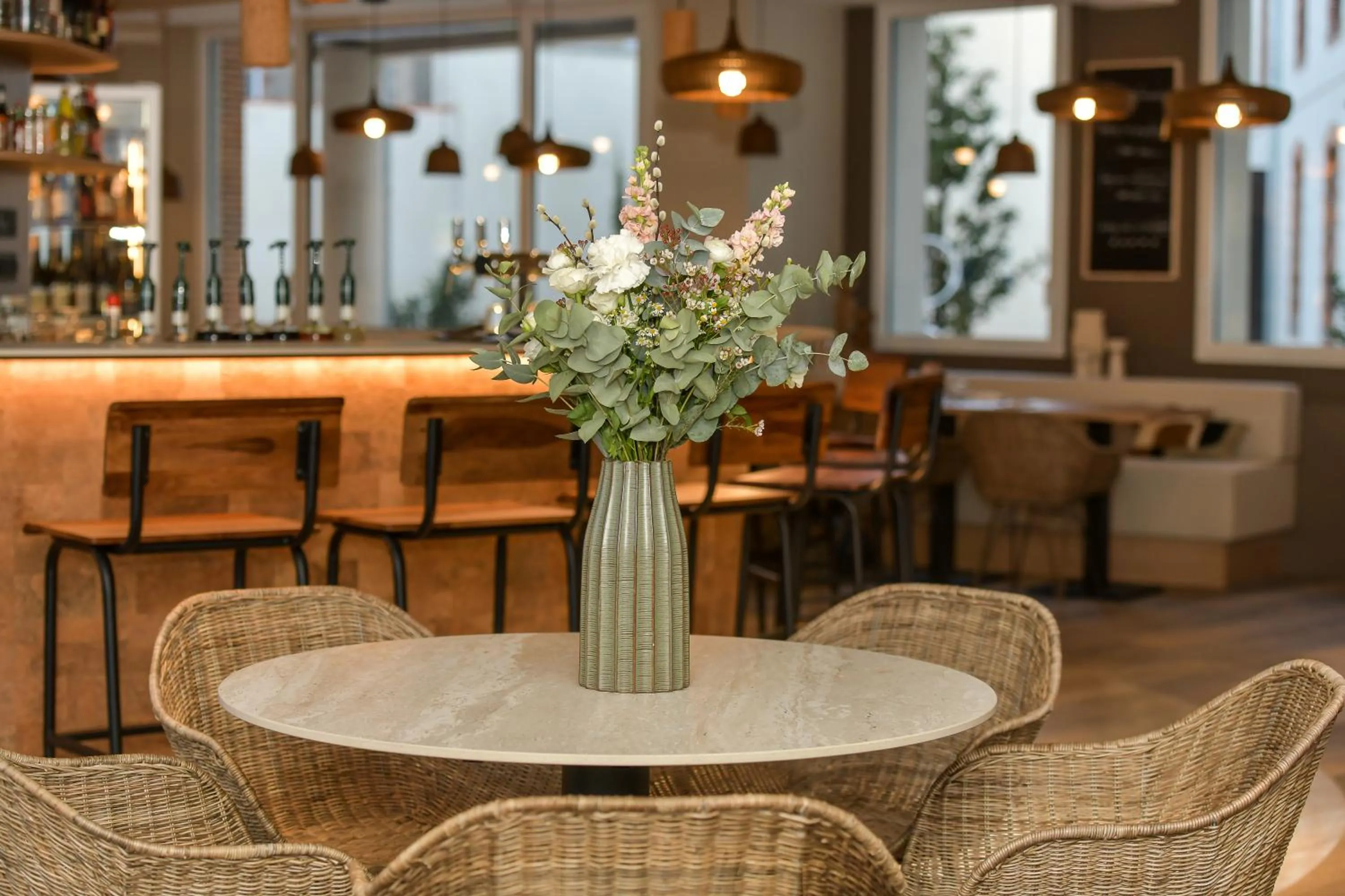 Lounge or bar in Hotel Rivella - The Originals Boutique