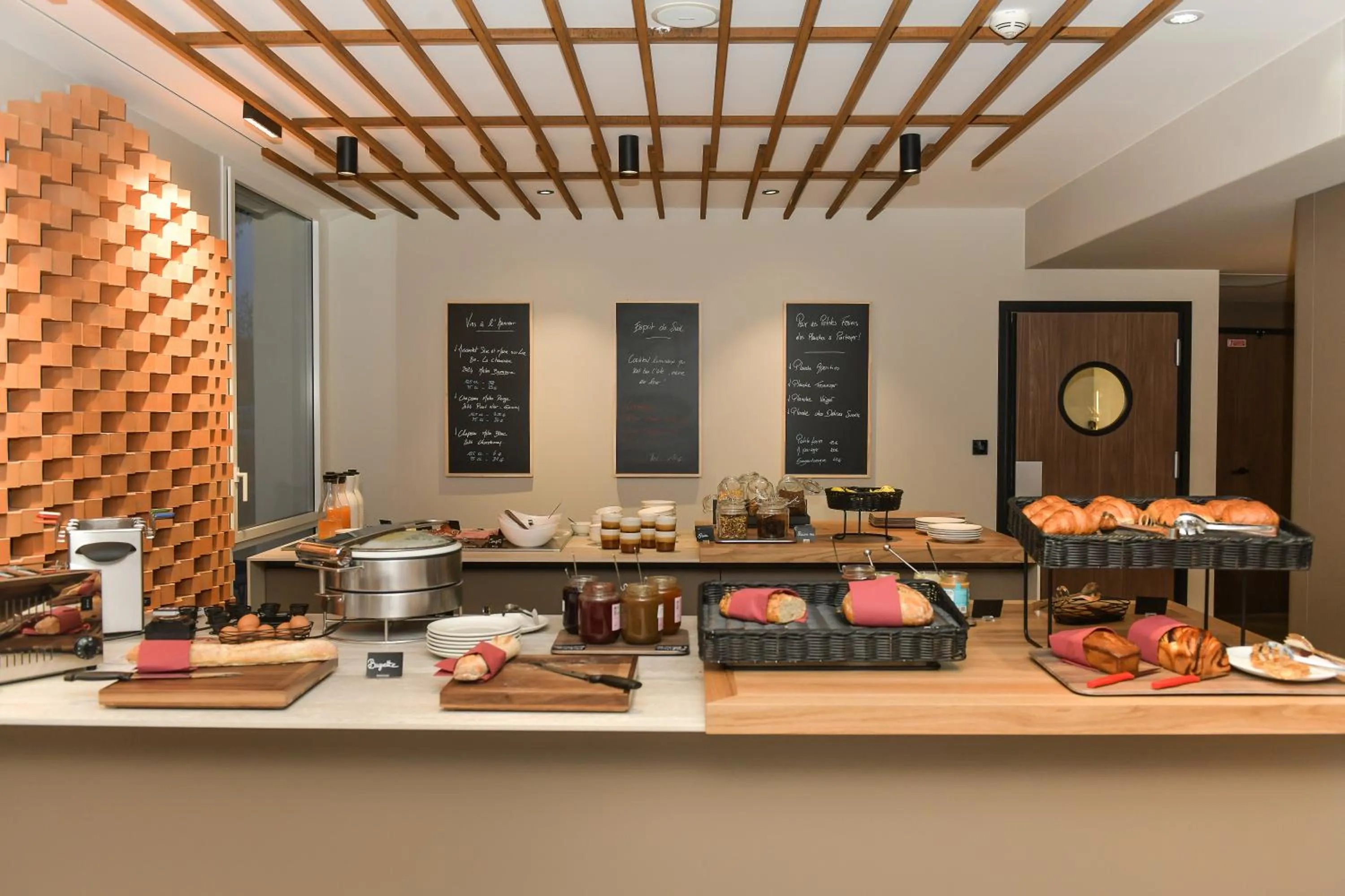 Breakfast in Hotel Rivella - The Originals Boutique