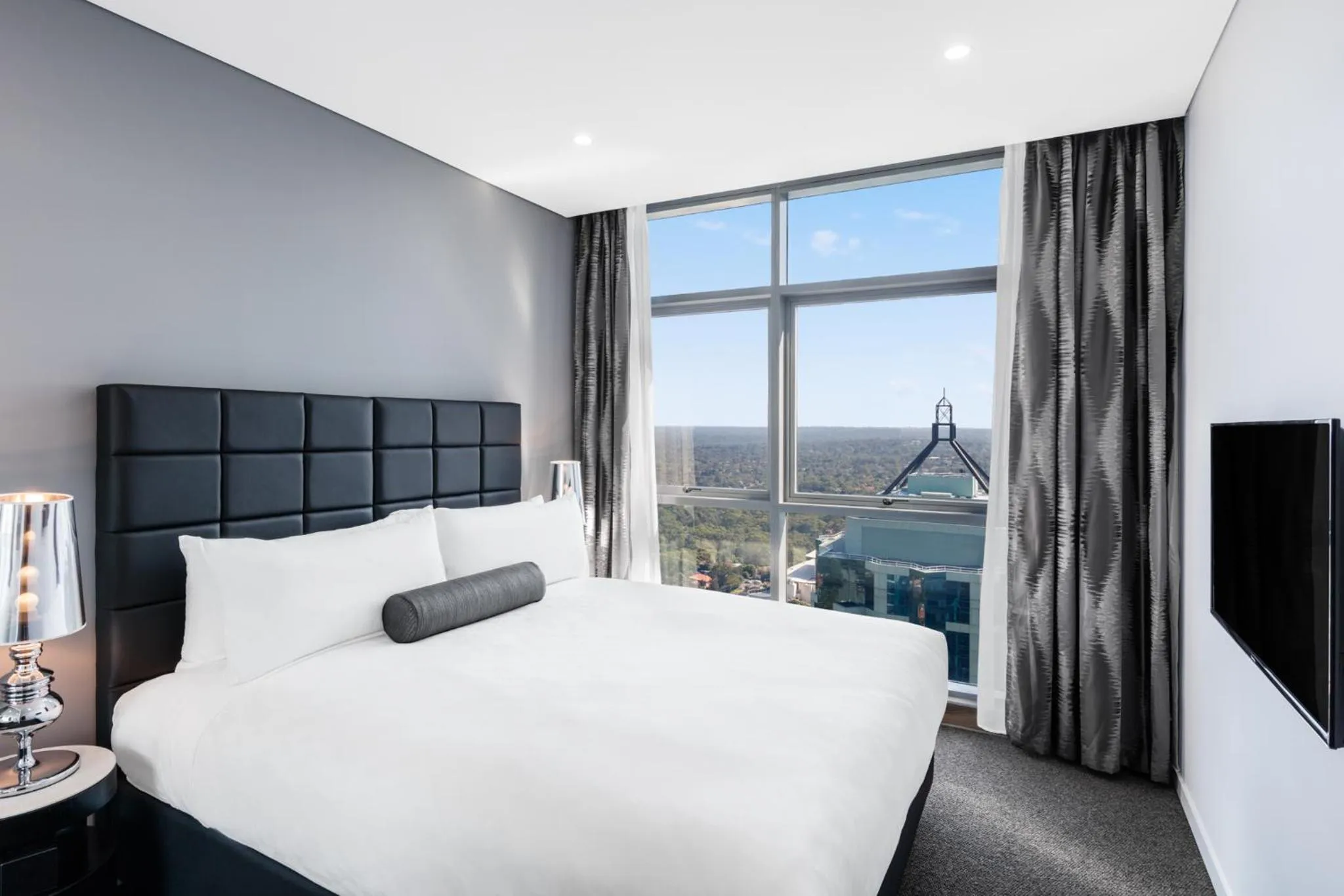 Bed in Meriton Suites Chatswood