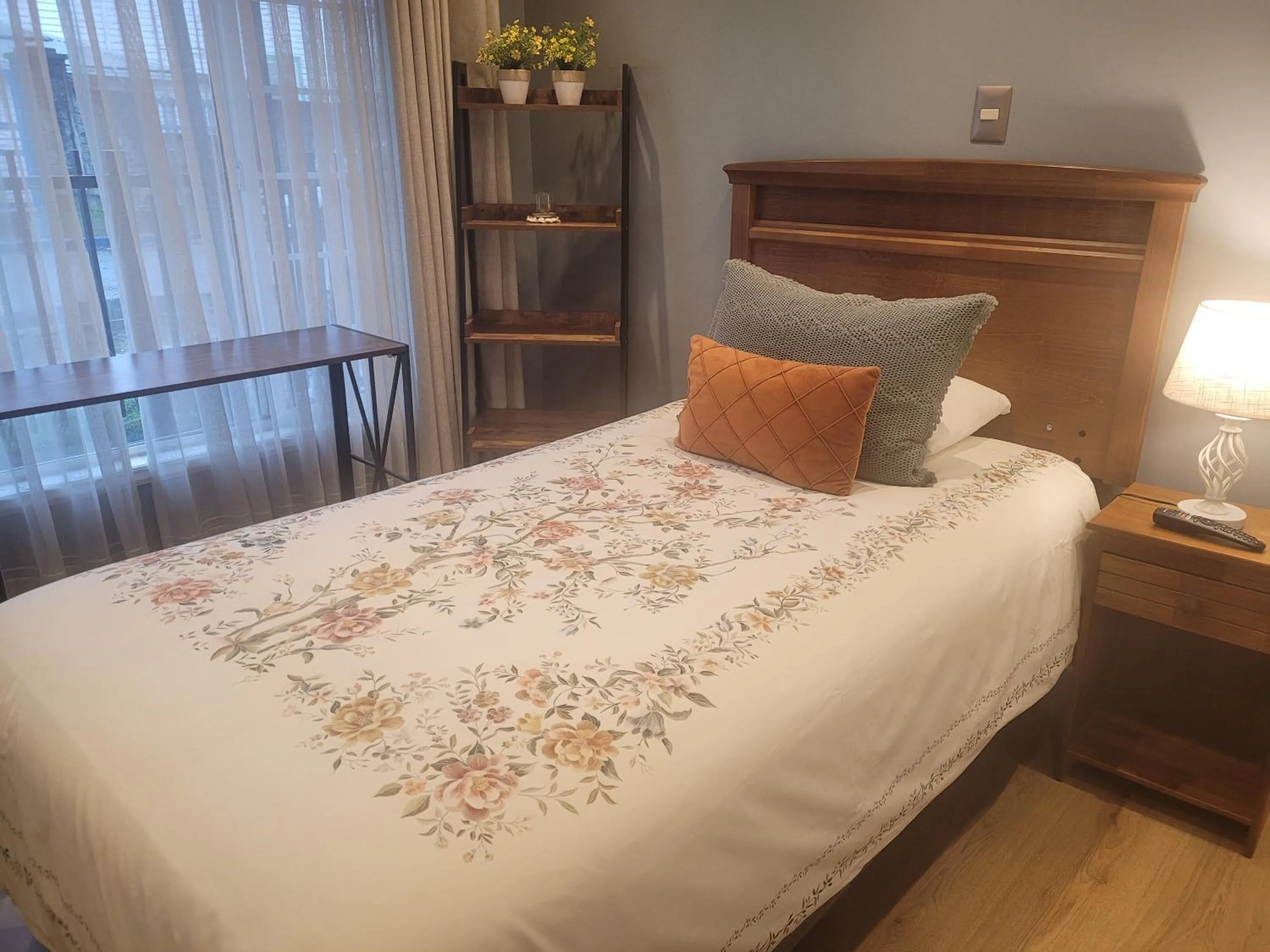 Bed in Hotel Puerta del Lago