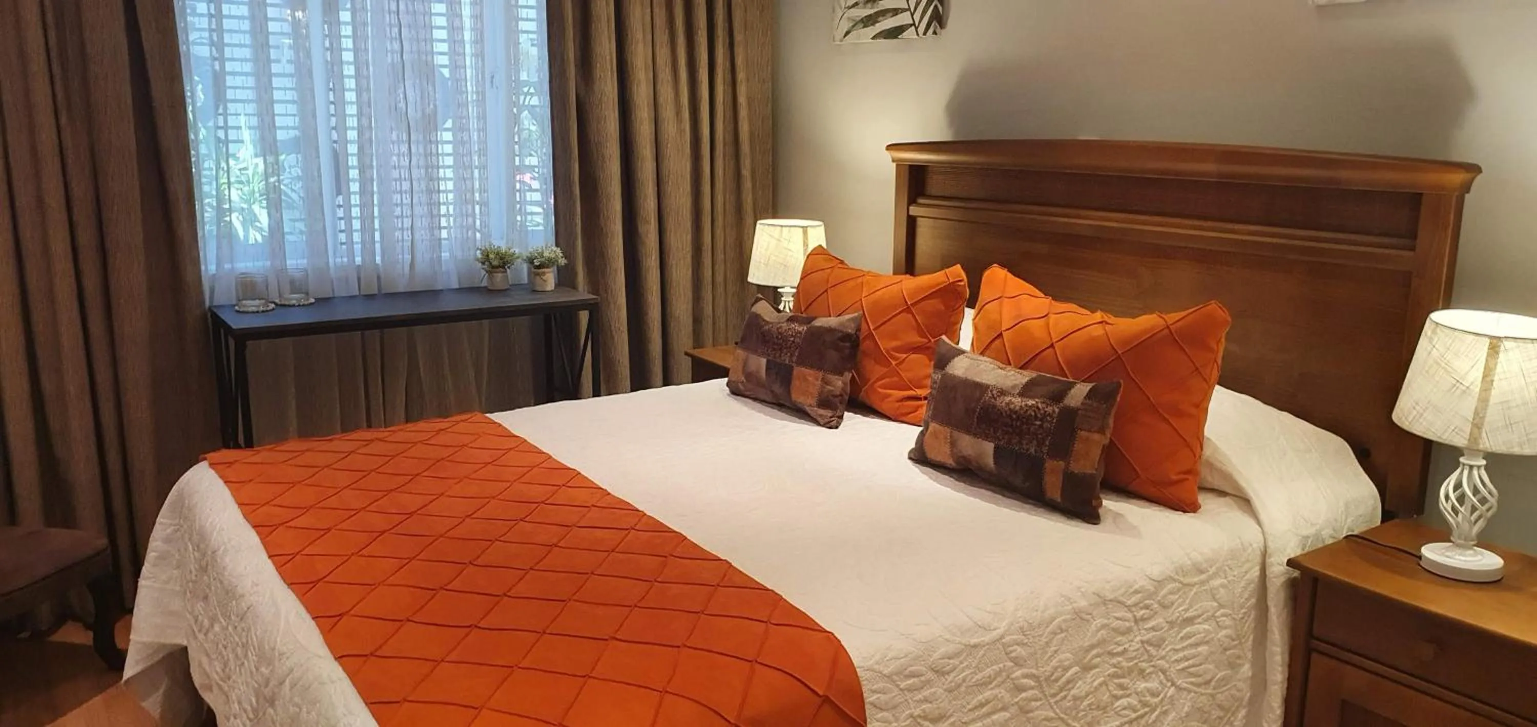 Bed in Hotel Puerta del Lago