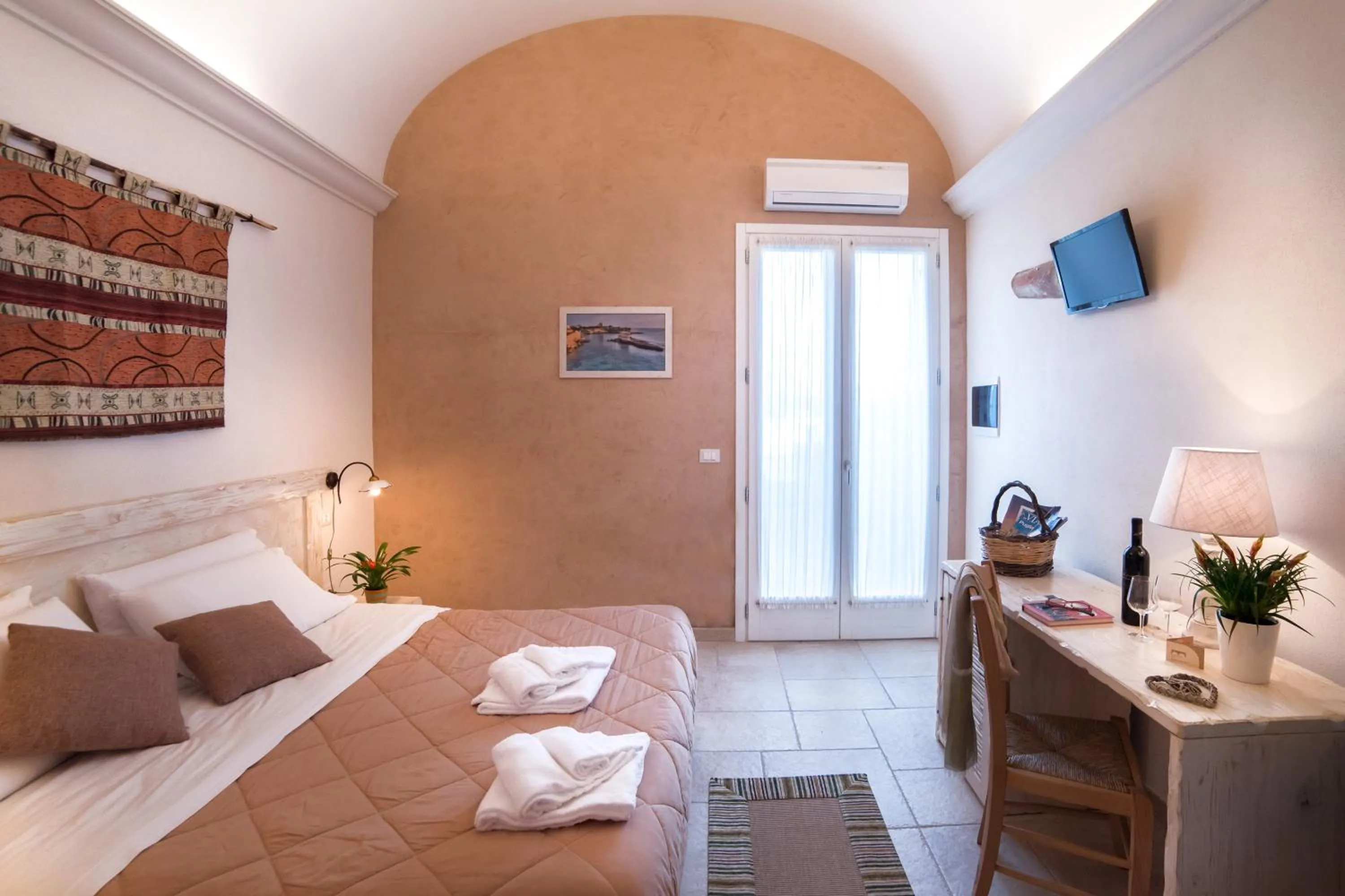 Photo of the whole room, Bed in Relais Tenuta Campì