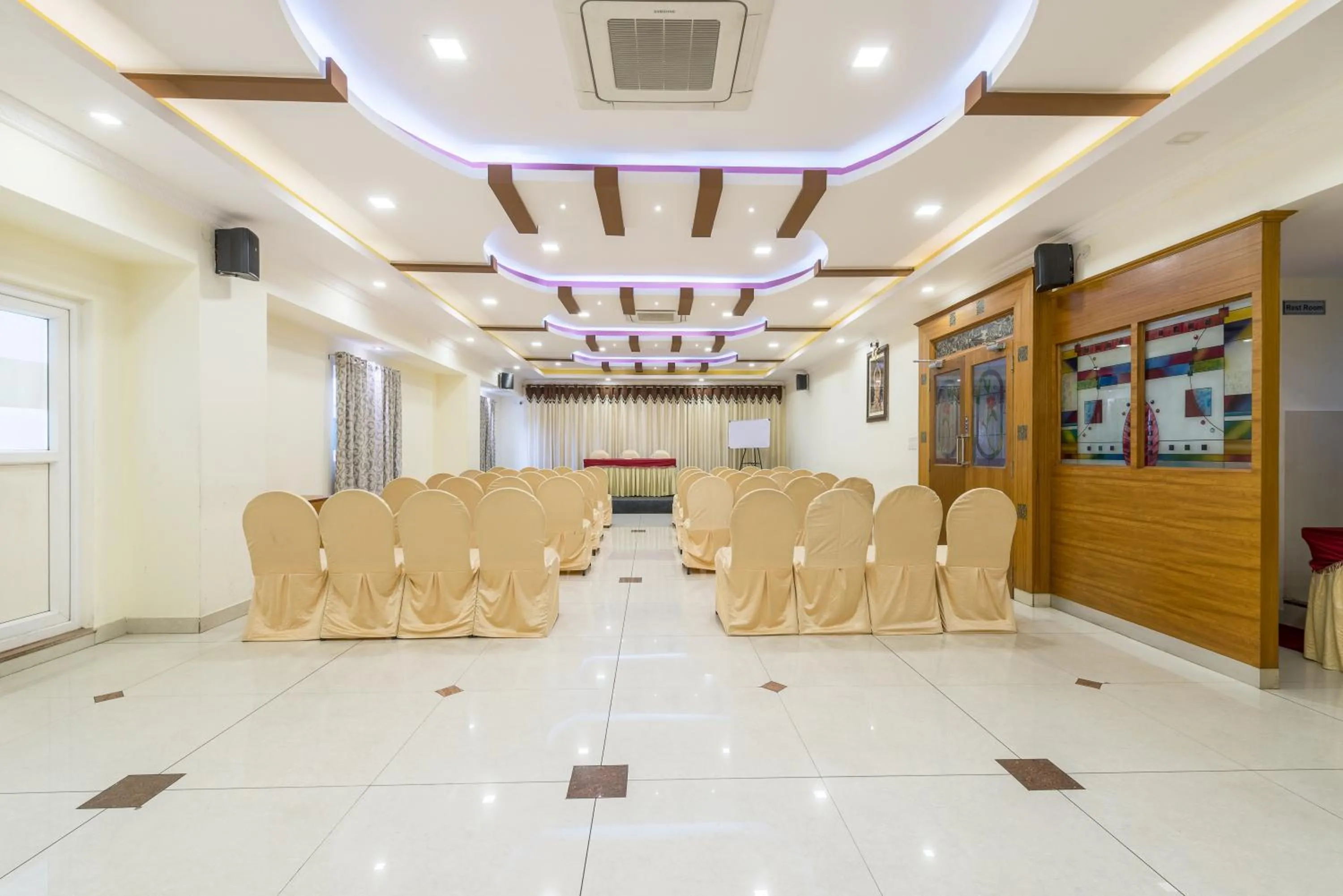 Banquet/Function facilities in Treebo Akshaya Lalbagh Inn
