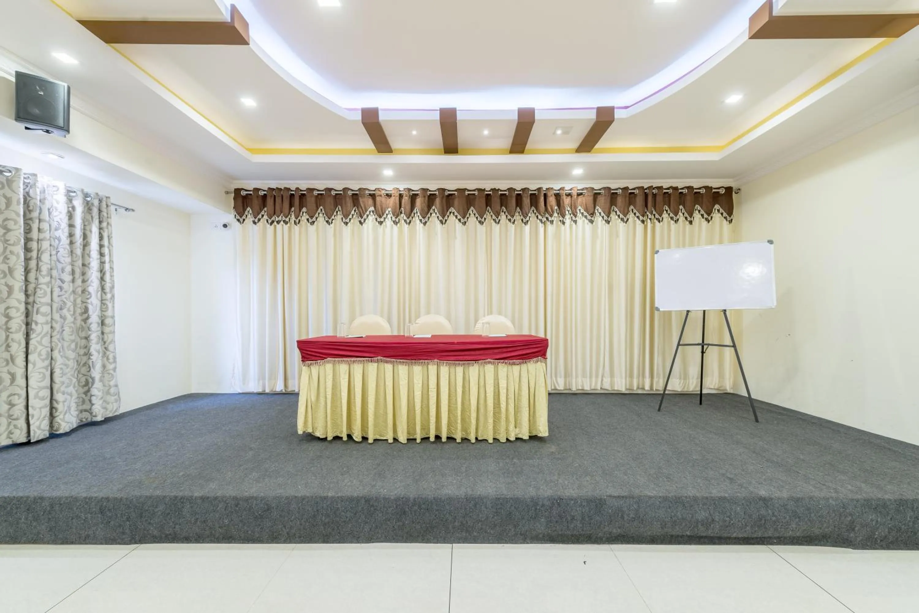 Banquet/Function facilities in Treebo Akshaya Lalbagh Inn