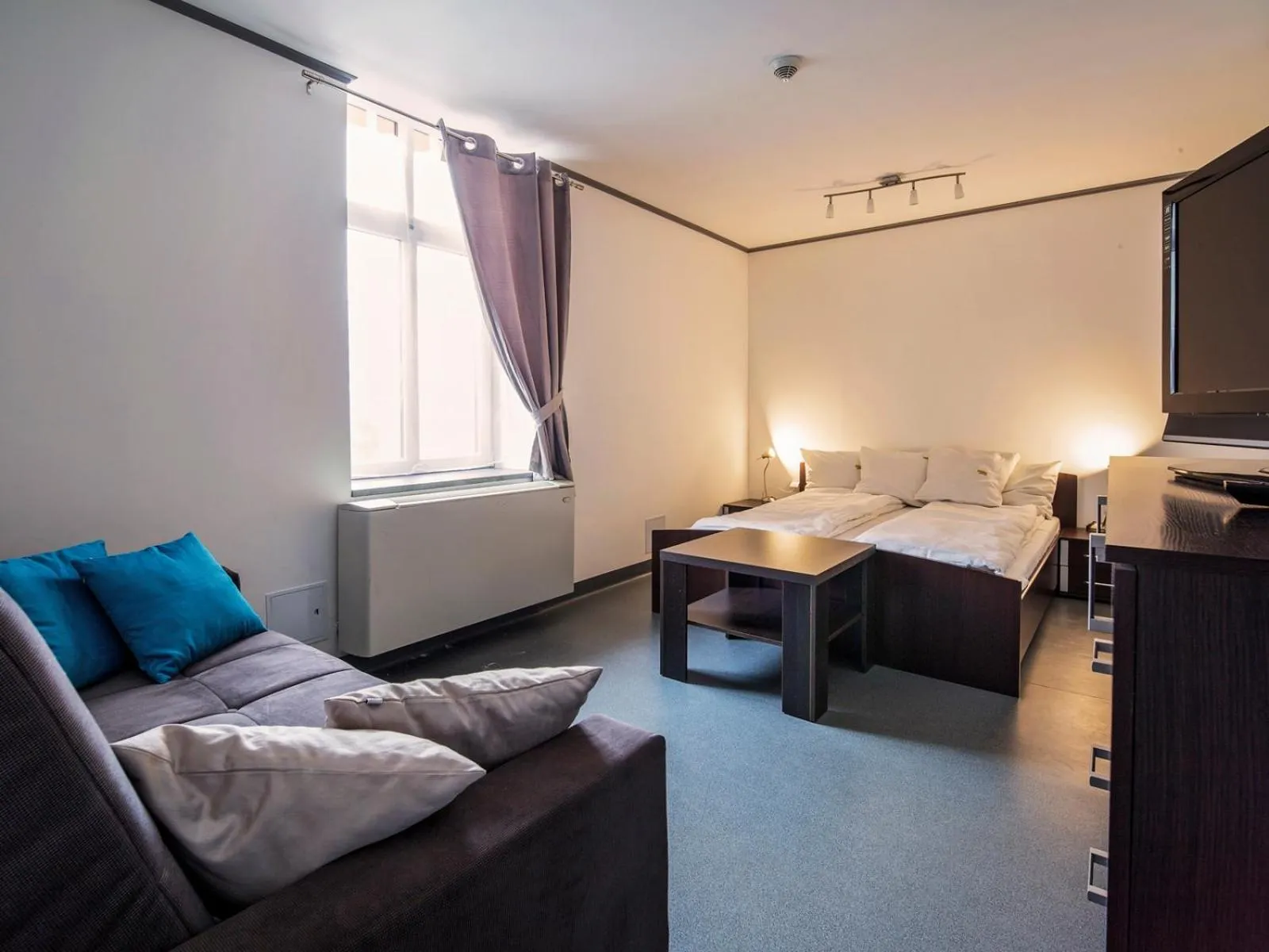 TV and multimedia, Bed in Elemels Planet