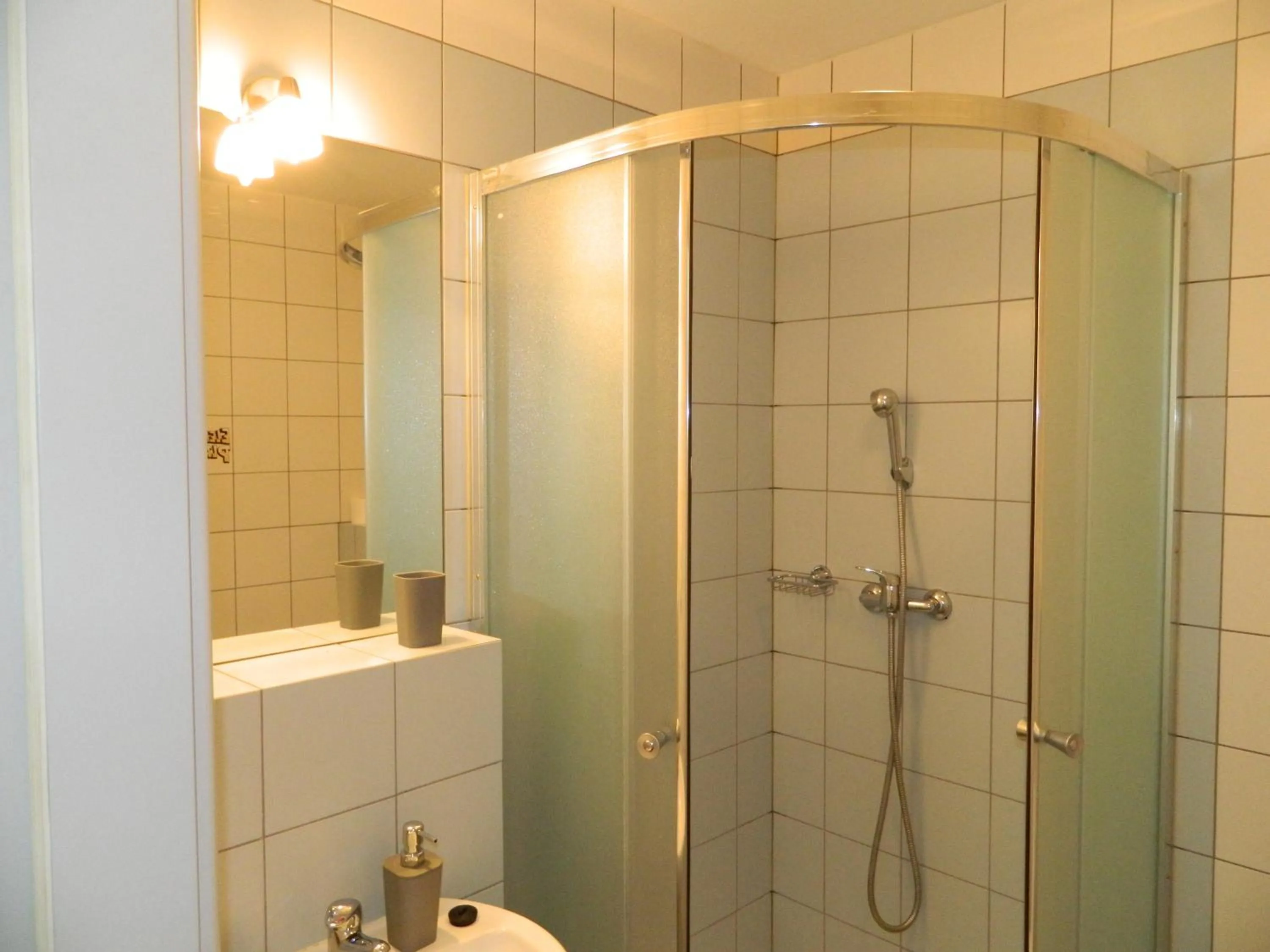 Bathroom in Elemels Planet