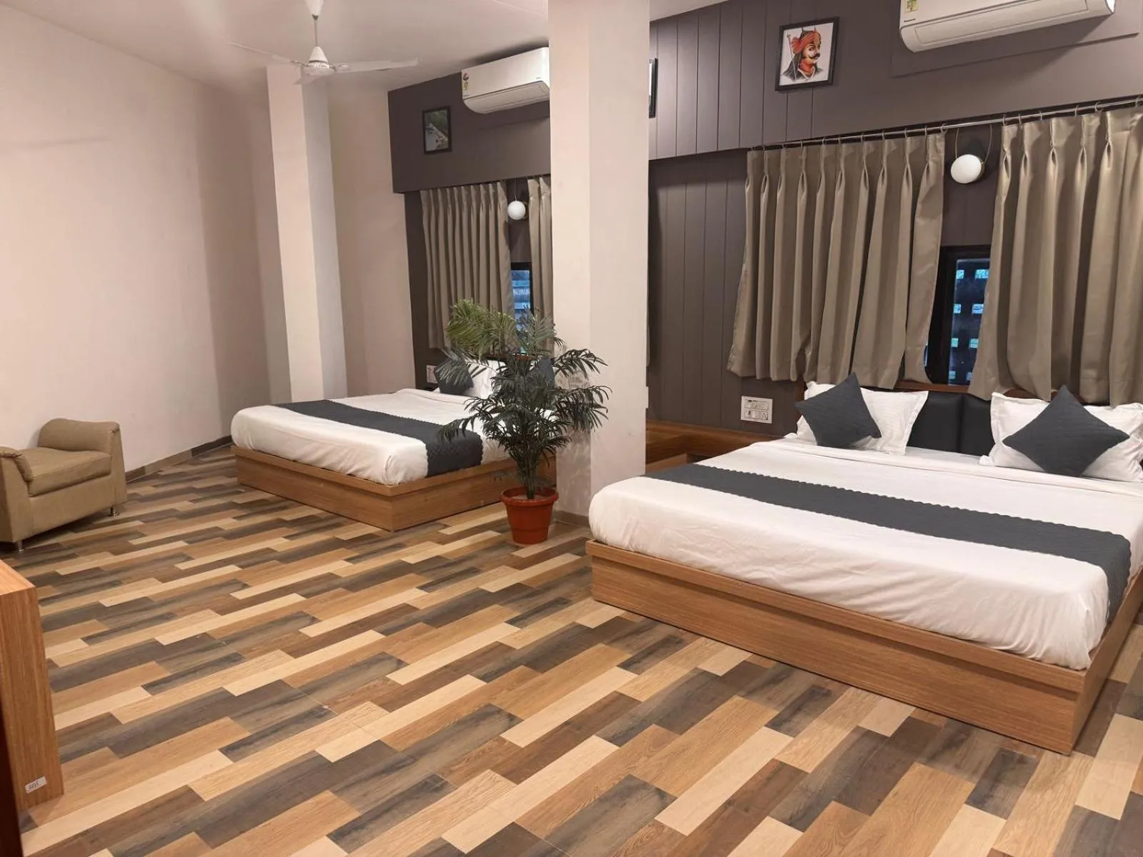 Bedroom, Bed in Hotel Skyland