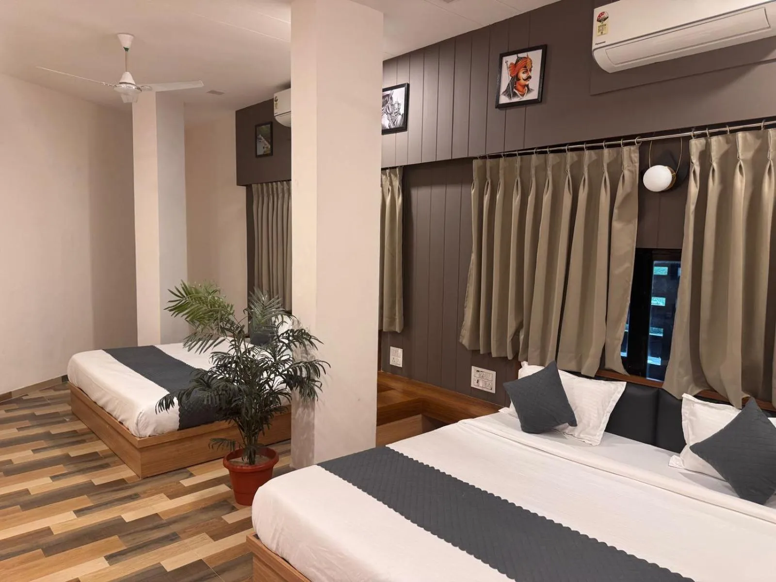 Bedroom, Bed in Hotel Skyland