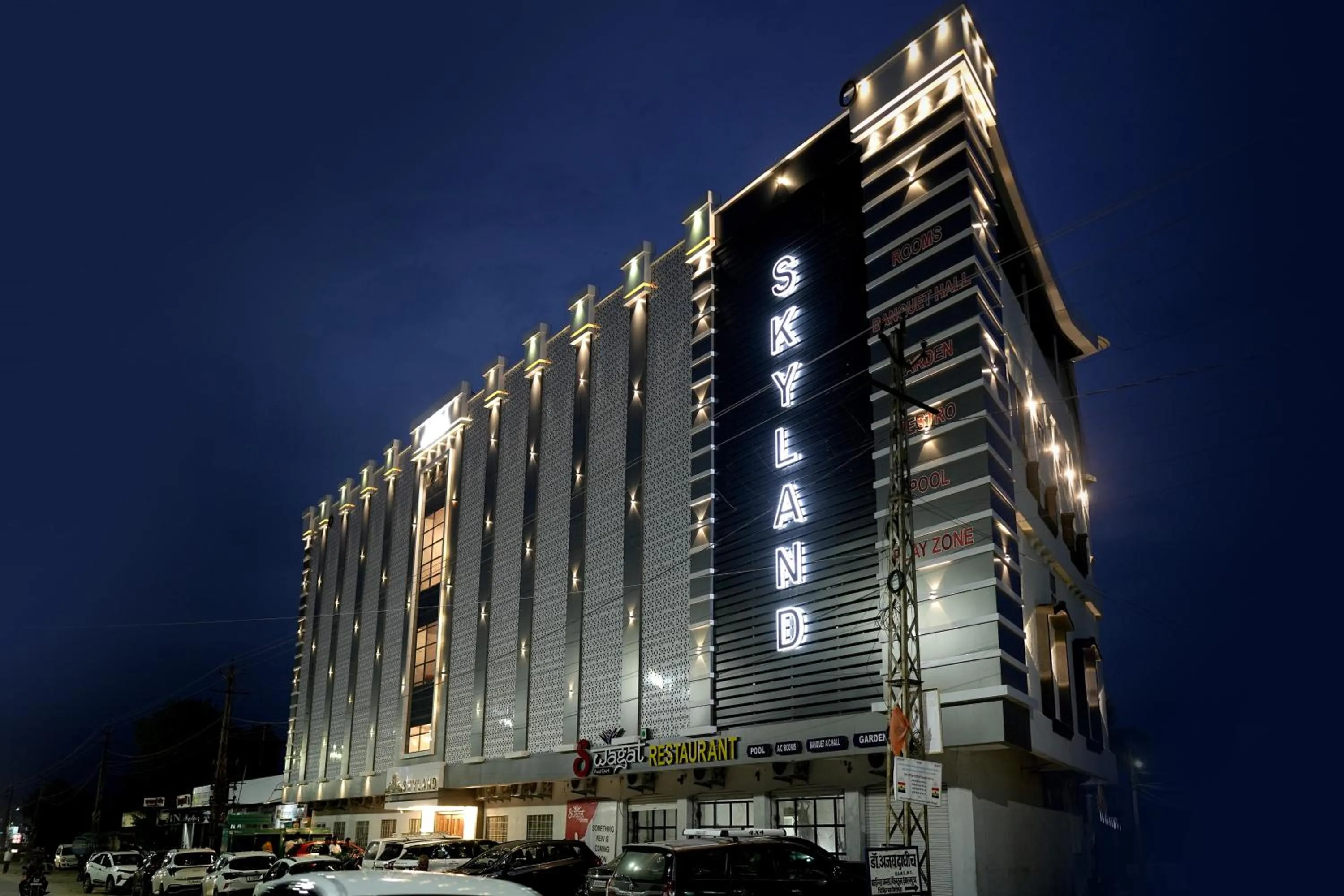 Property building in Hotel Skyland