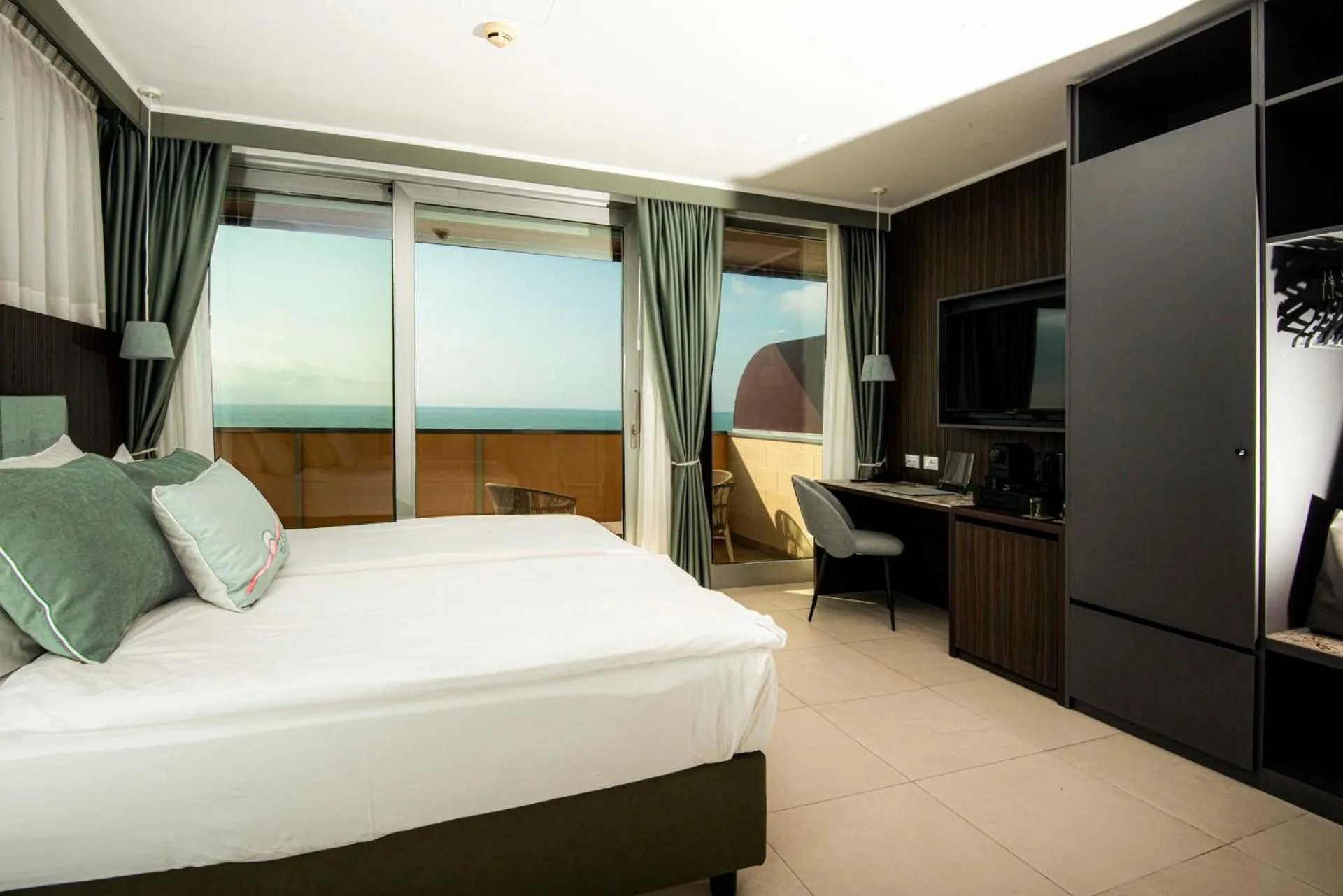 Photo of the whole room, Bed in Hotel Europa Lignano