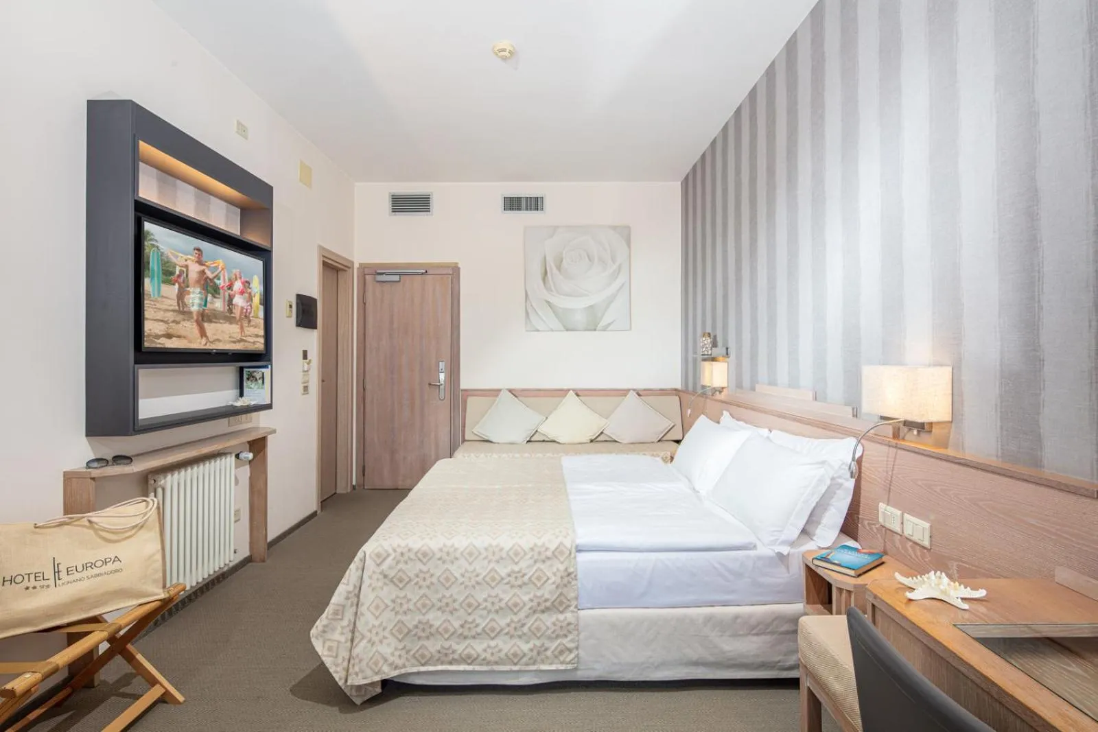 Bedroom, Bed in Hotel Europa Lignano