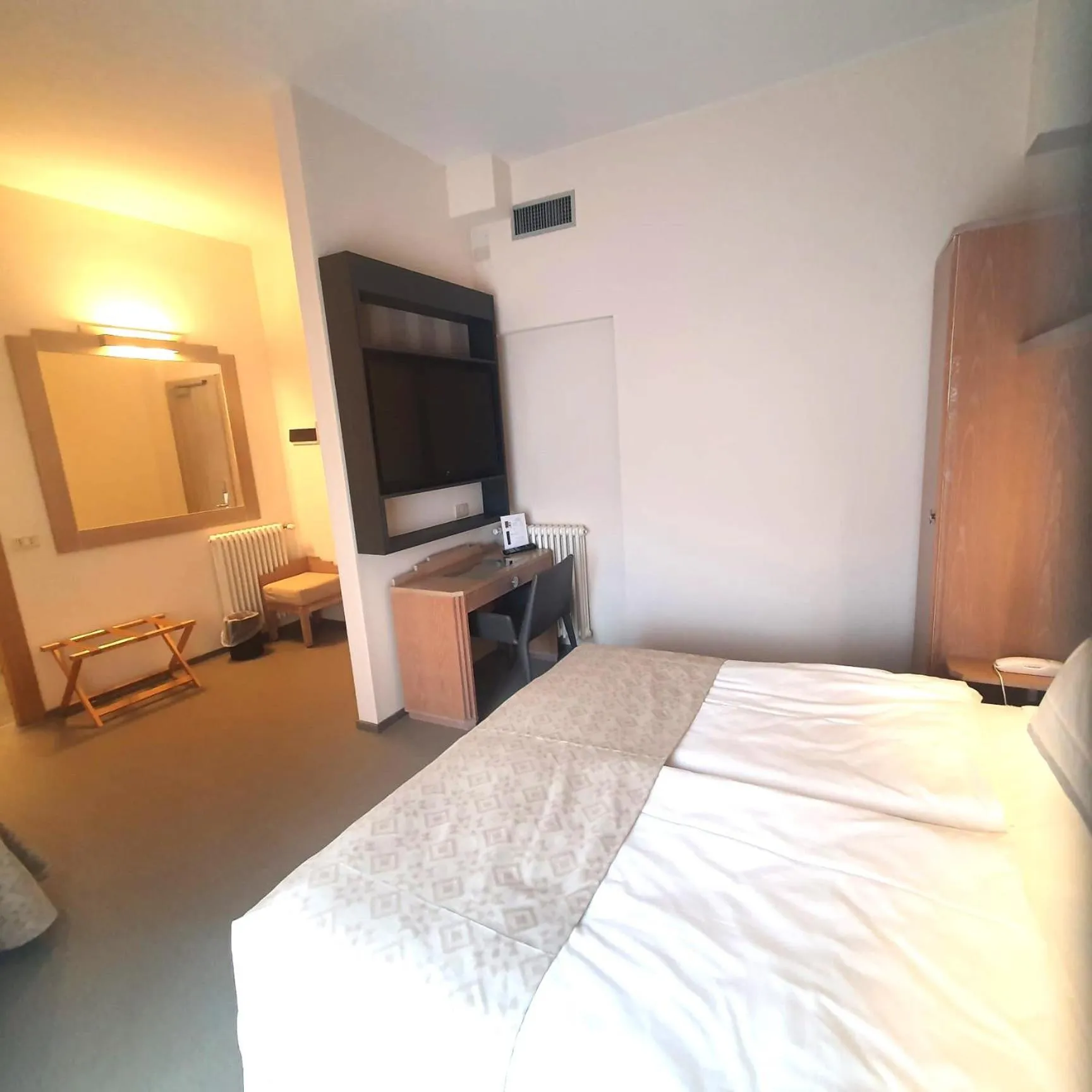 Bedroom, Bed in Hotel Europa Lignano