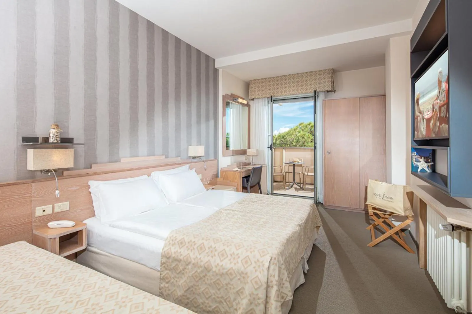 Bedroom, Bed in Hotel Europa Lignano