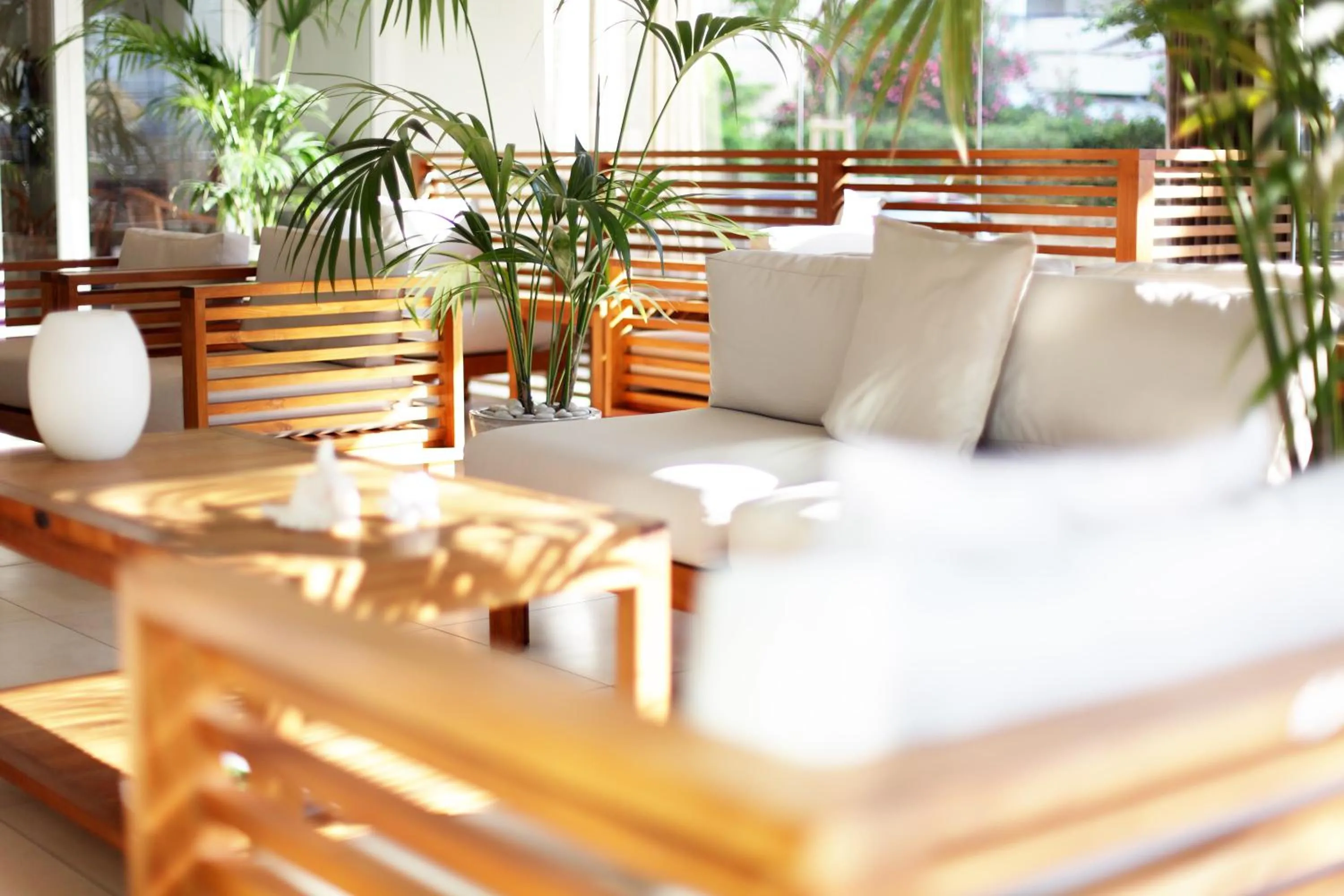 Communal lounge/ TV room in Hotel Europa Lignano