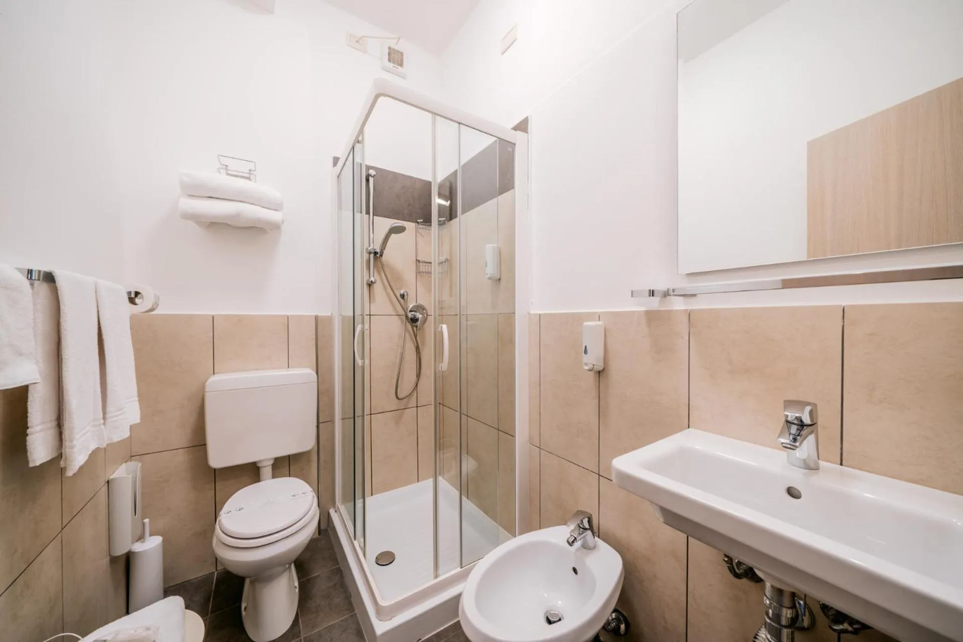 Bathroom in Hotel Europa Lignano