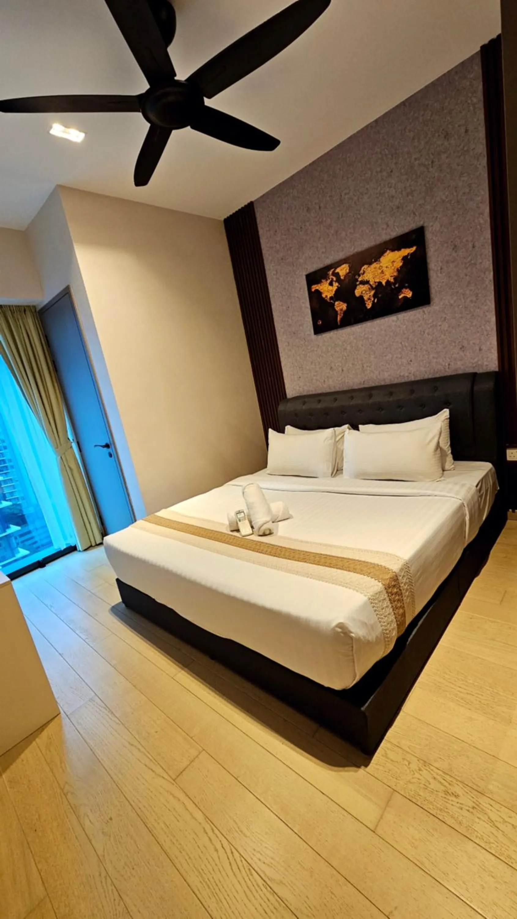 Bed in Crystal Service Suite At Eaton KLCC