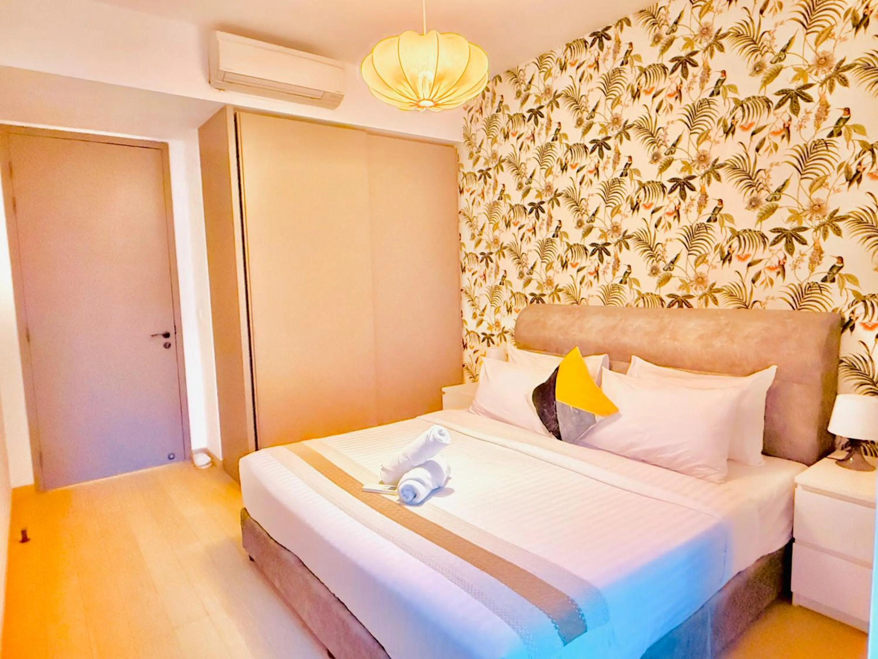 Property building, Bed in Crystal Service Suite At Eaton KLCC