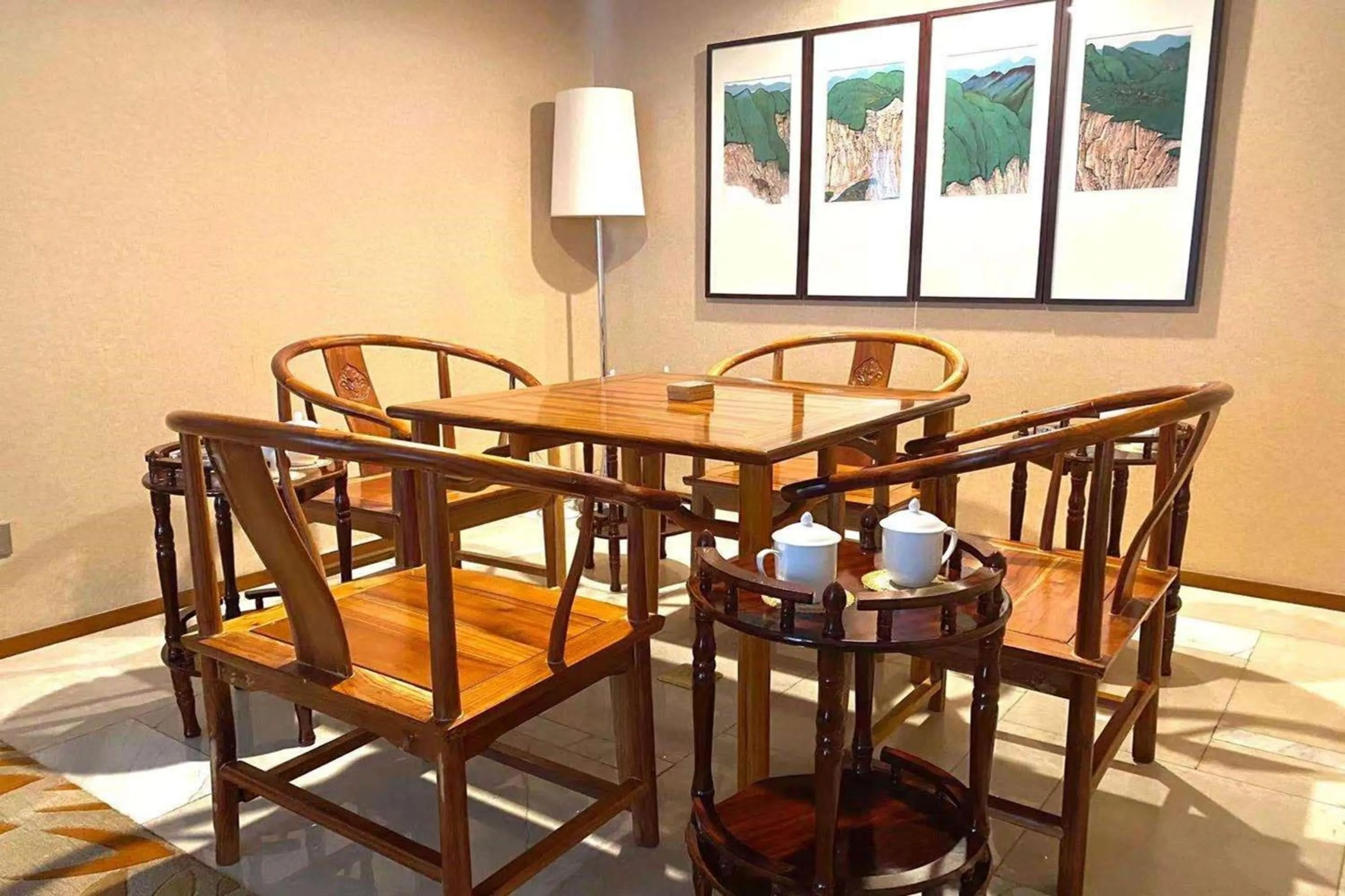 Photo of the whole room in Ramada Nanjing