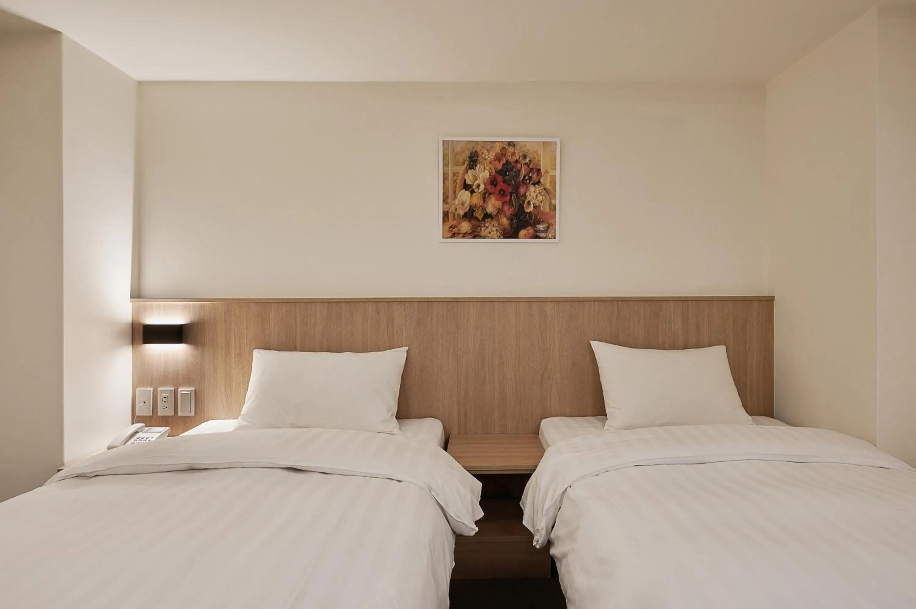 Photo of the whole room, Bed in Nei Jiang Hotel