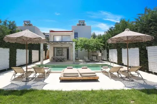 W Villas Halkidiki