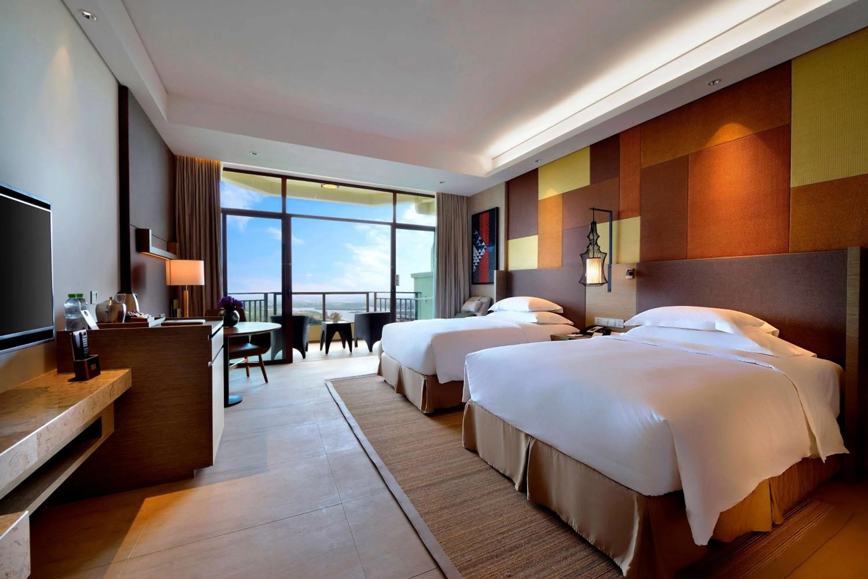 Bed in DoubleTree by Hilton Haikou Chengmai