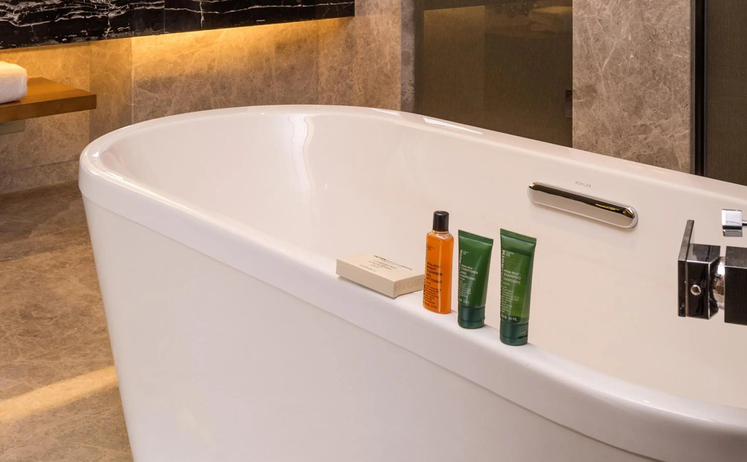 Hot Tub in Hilton Urumqi