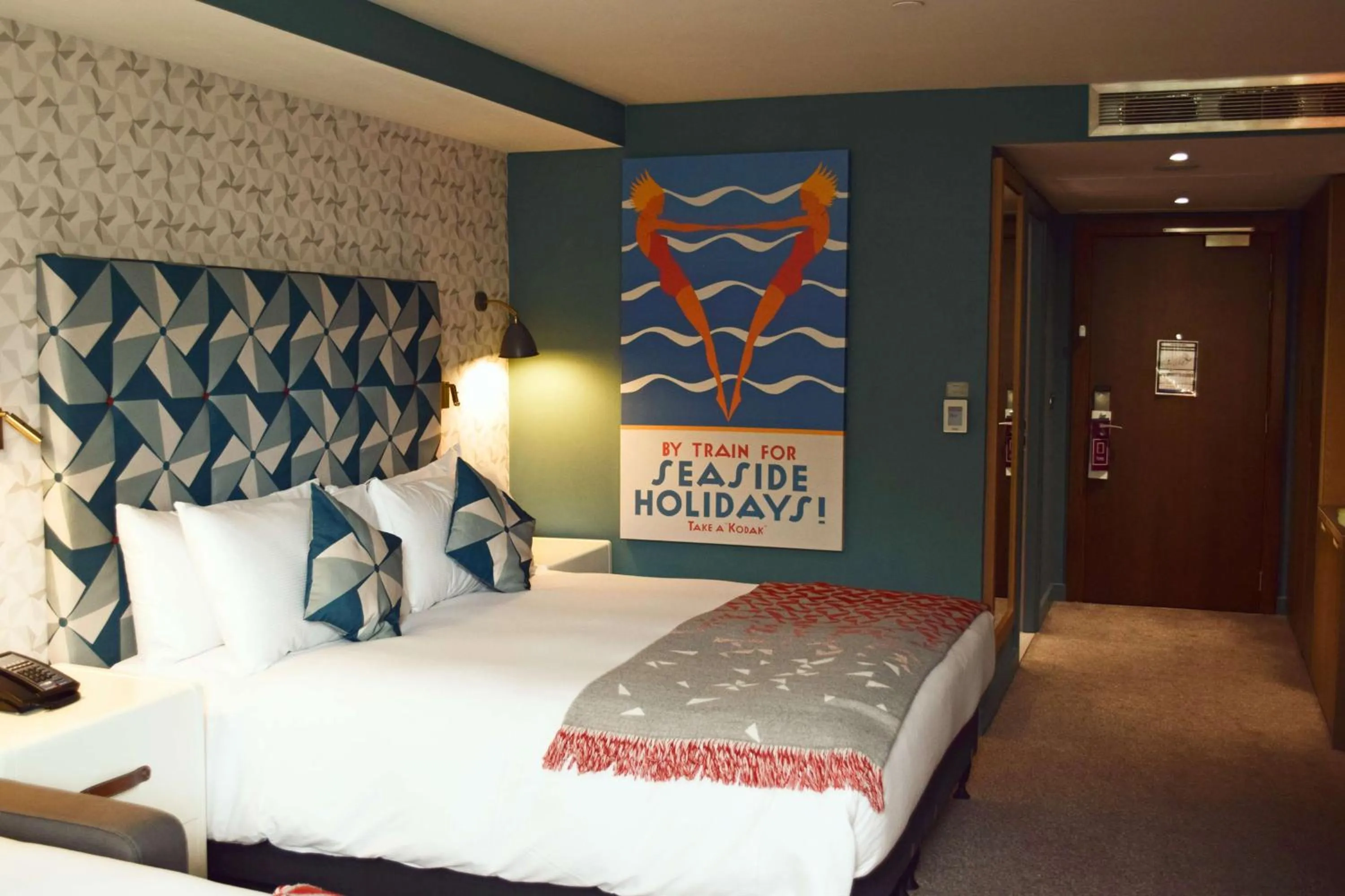 Bed in Hilton Bournemouth