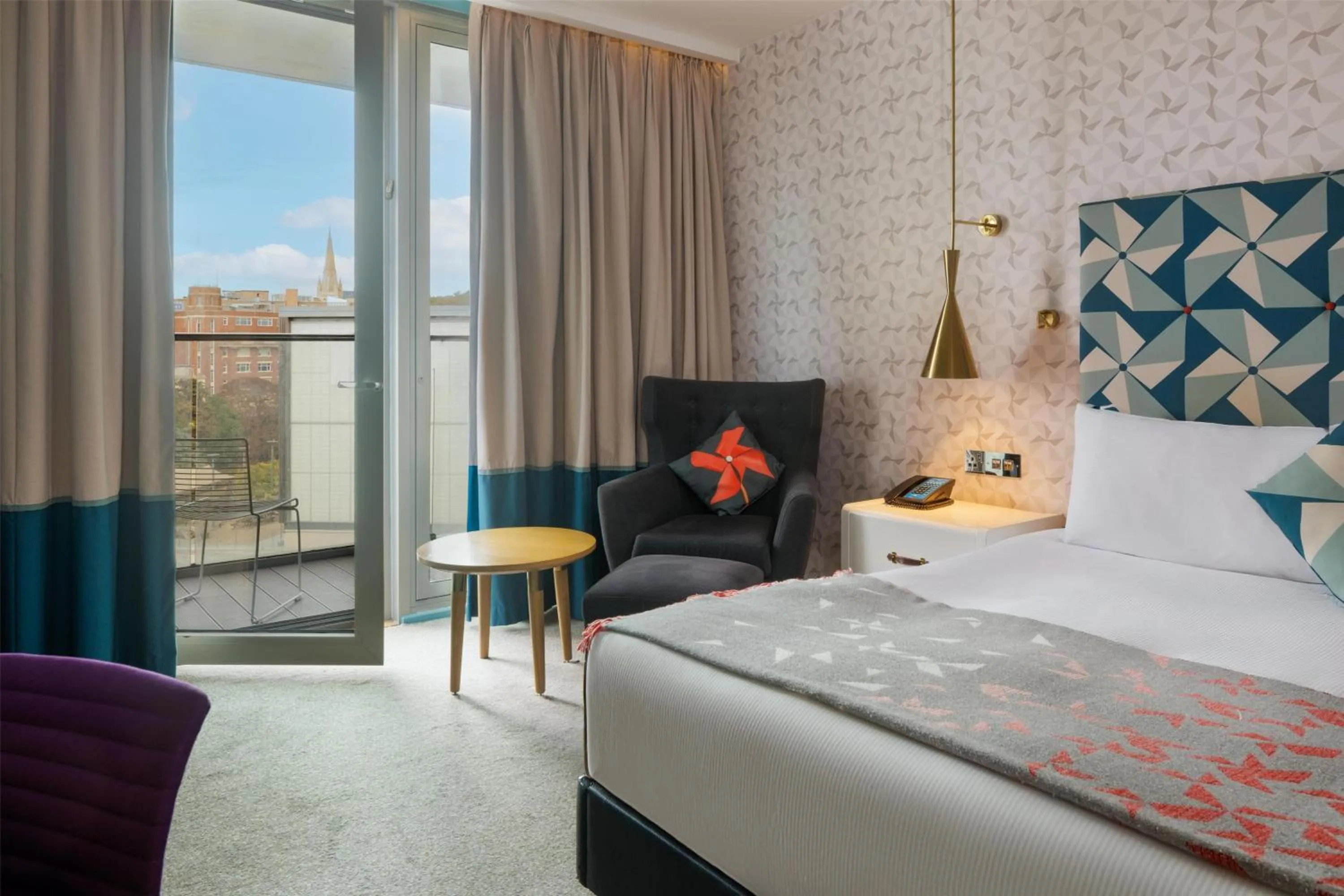 Bed in Hilton Bournemouth