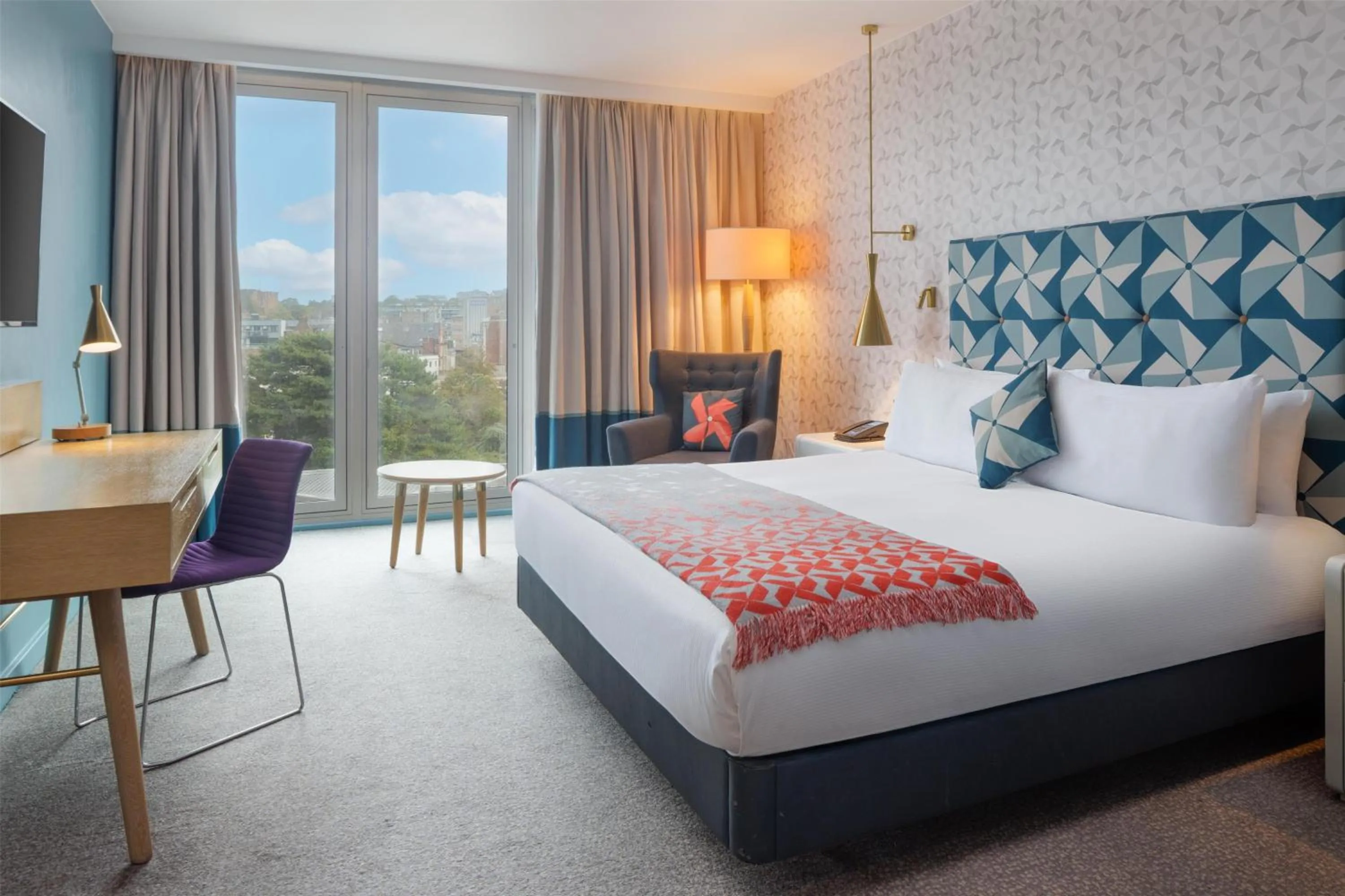 Bed in Hilton Bournemouth