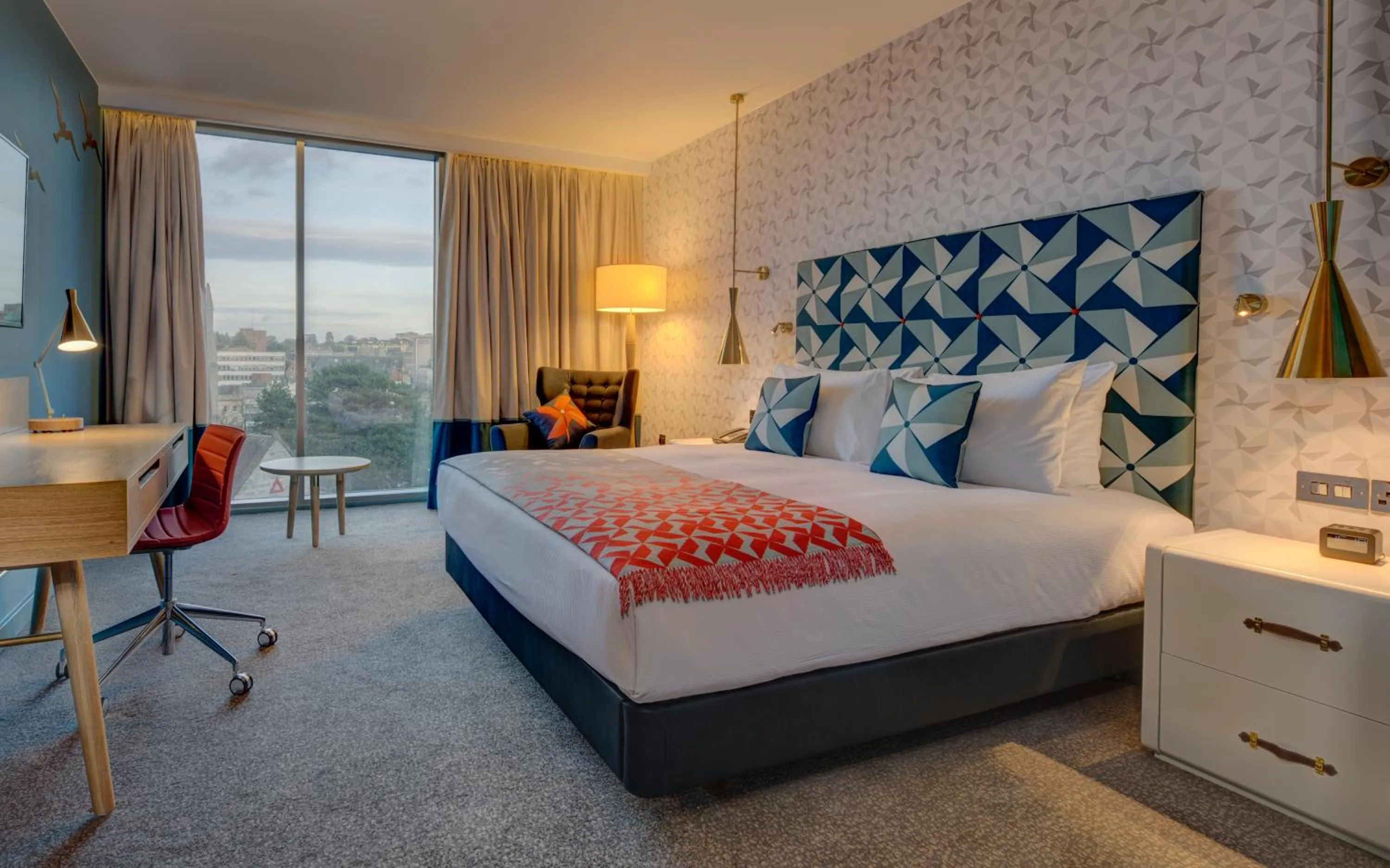 Bedroom, Bed in Hilton Bournemouth