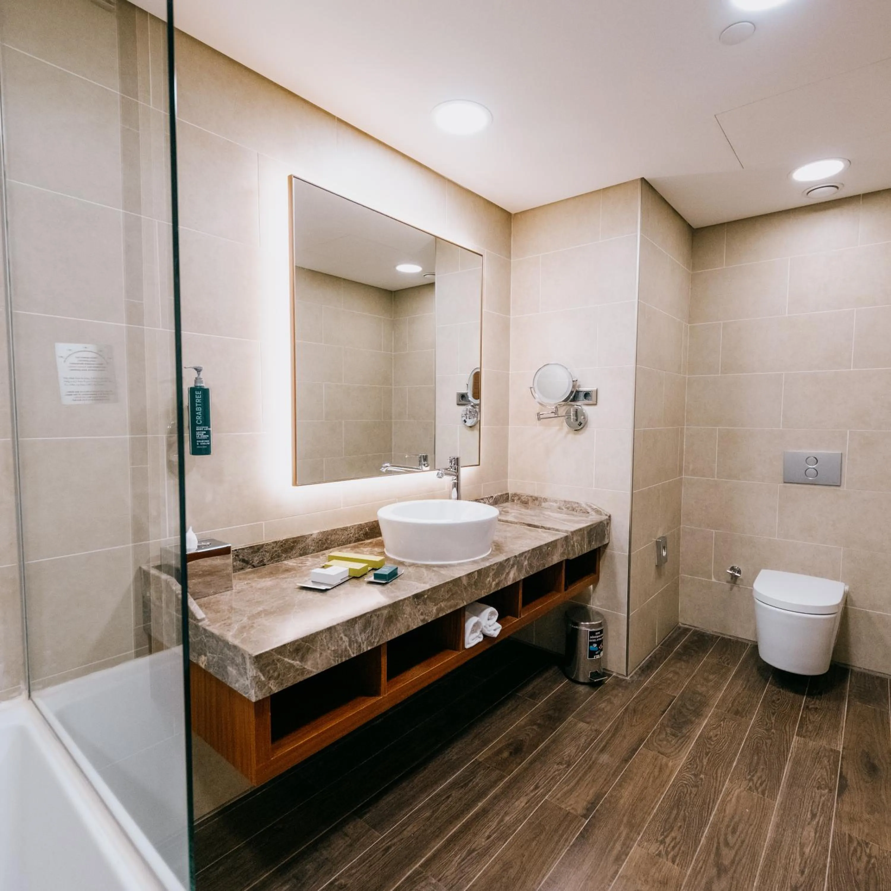 Shower in DoubleTree by Hilton Trabzon