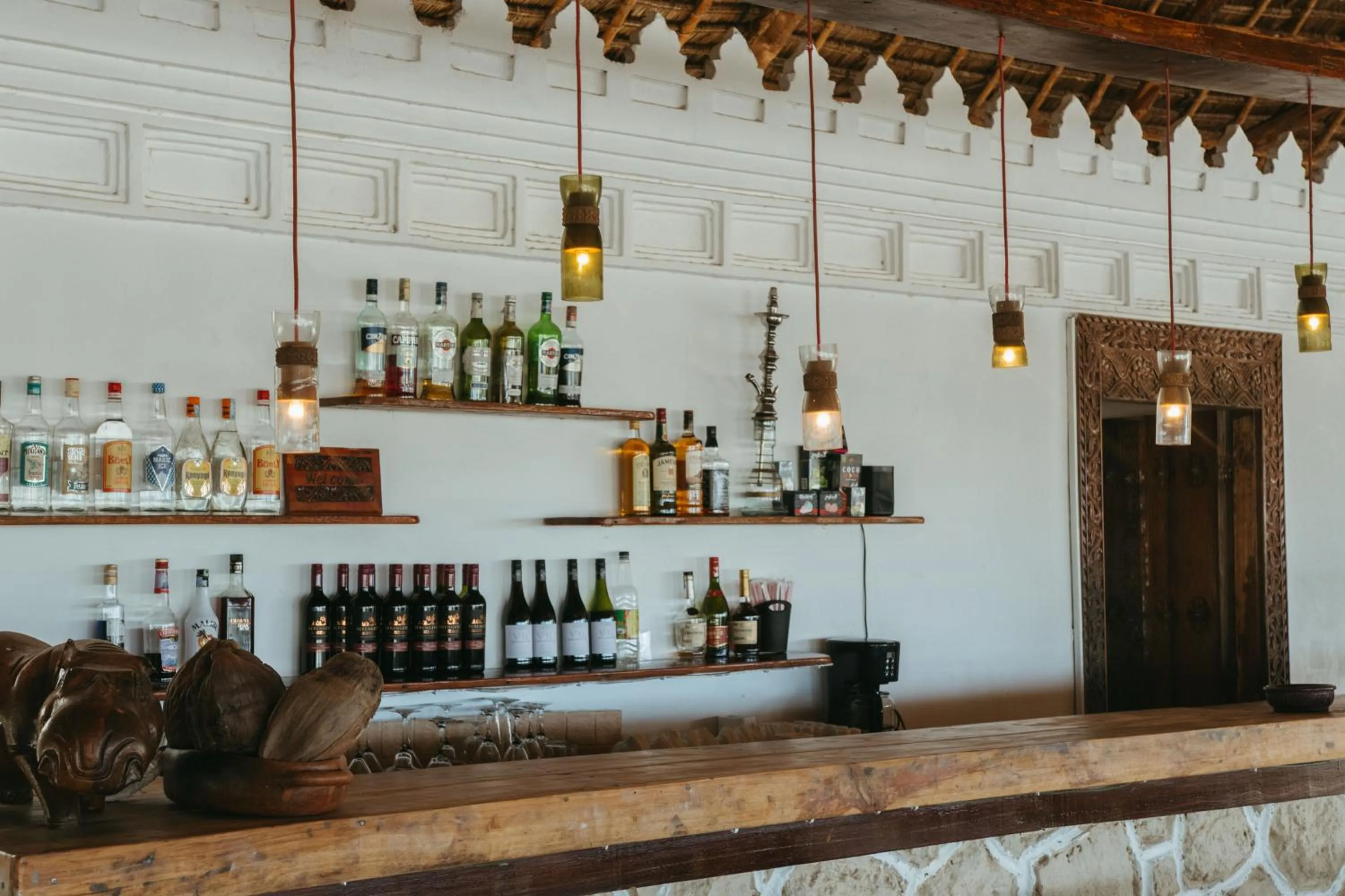 Lounge or bar in Hakuna Majiwe Beach Lodge