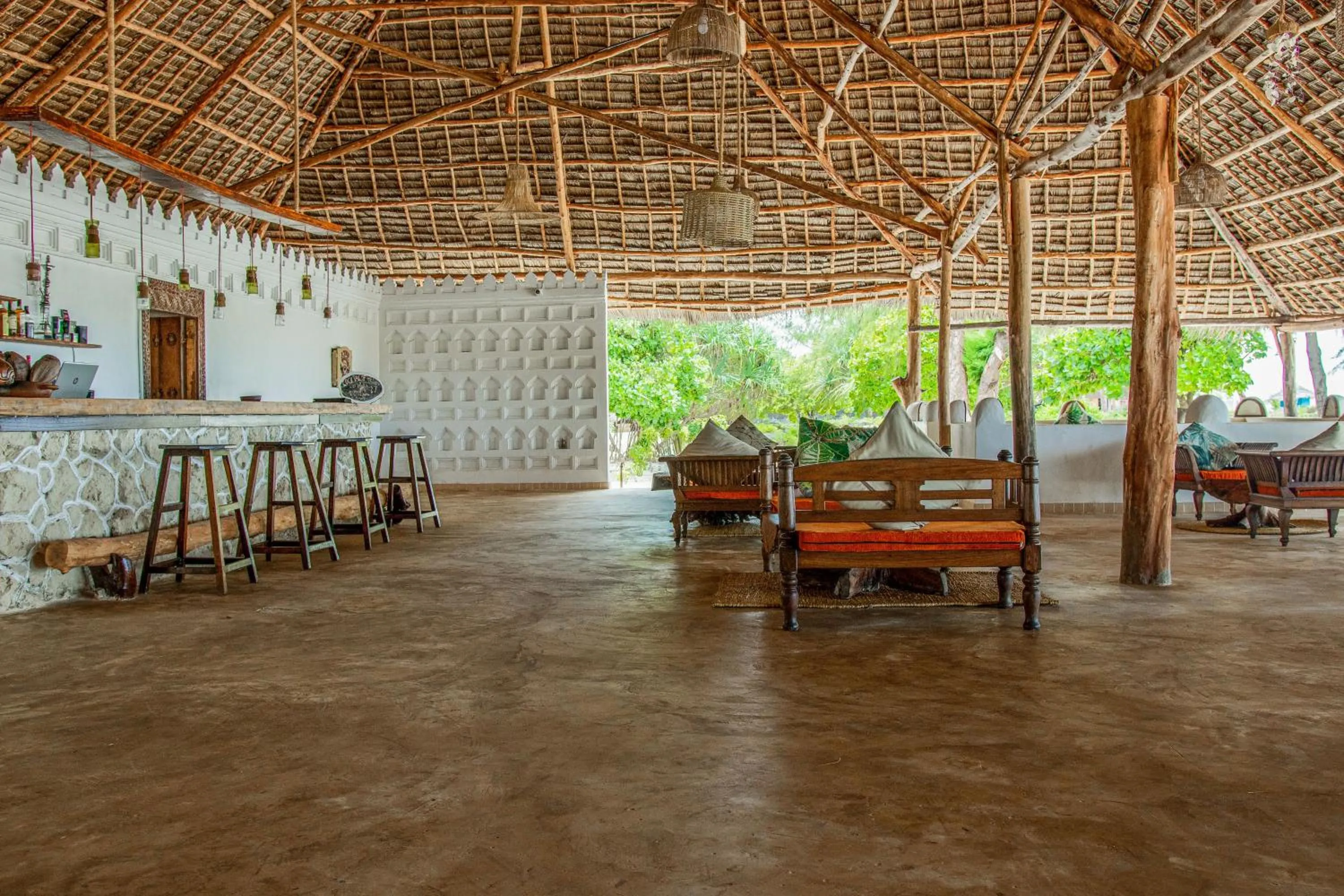 Seating area in Hakuna Majiwe Beach Lodge